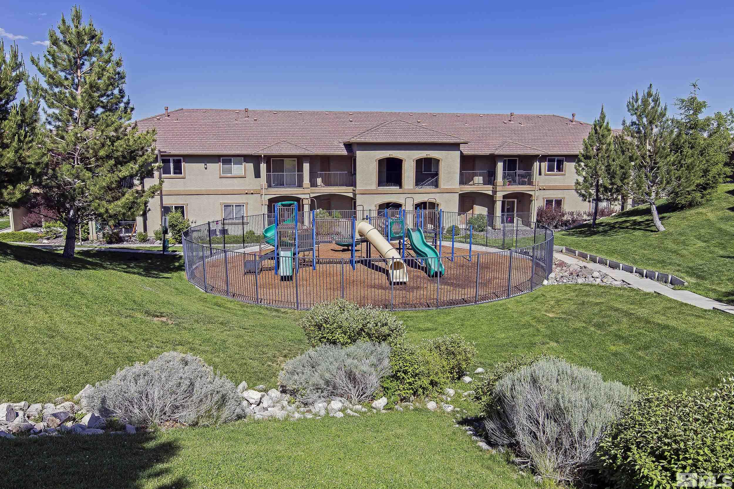Photo #3: 240006678 Listing 