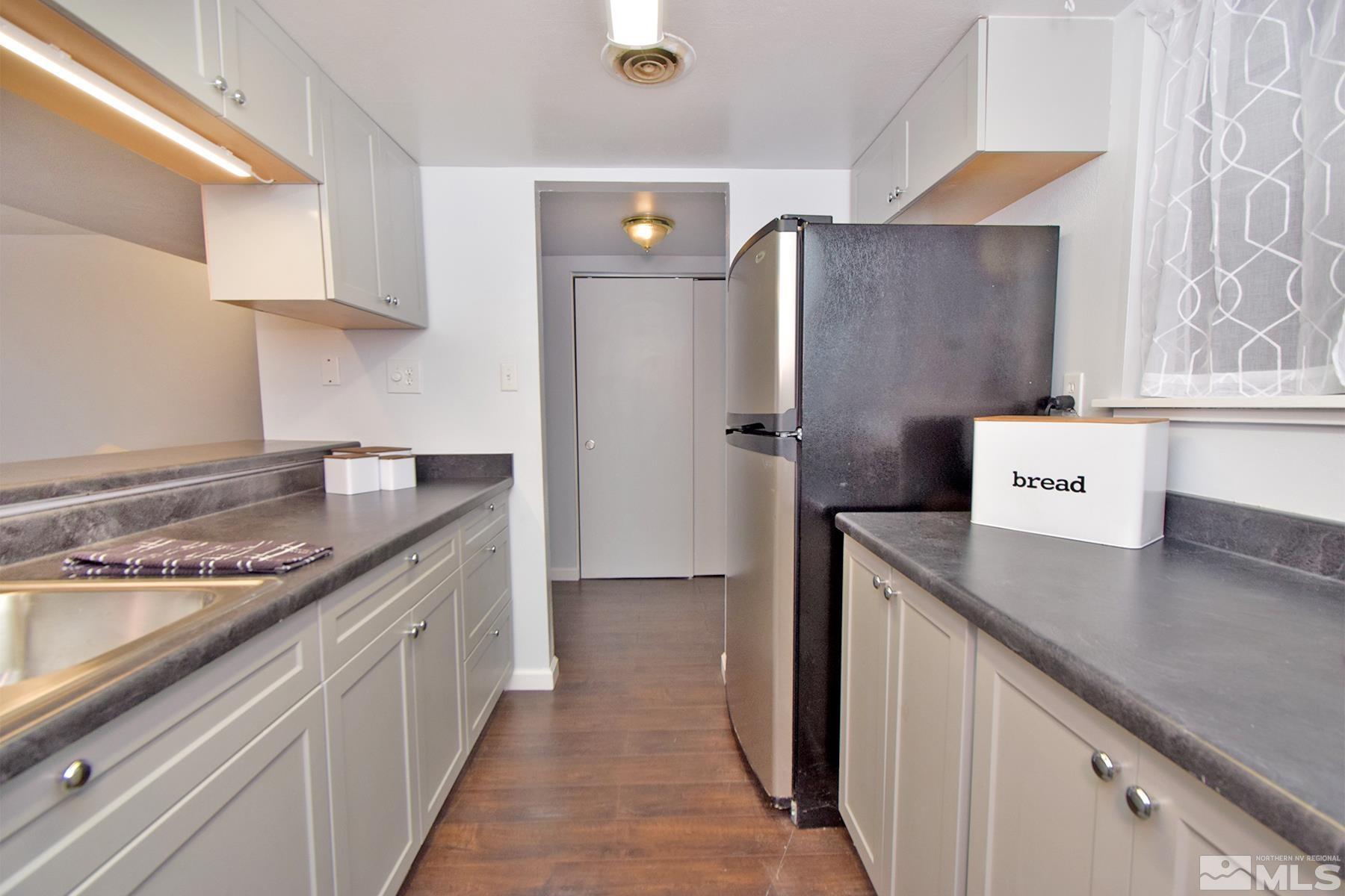 Photo #5: 240006980 Listing 