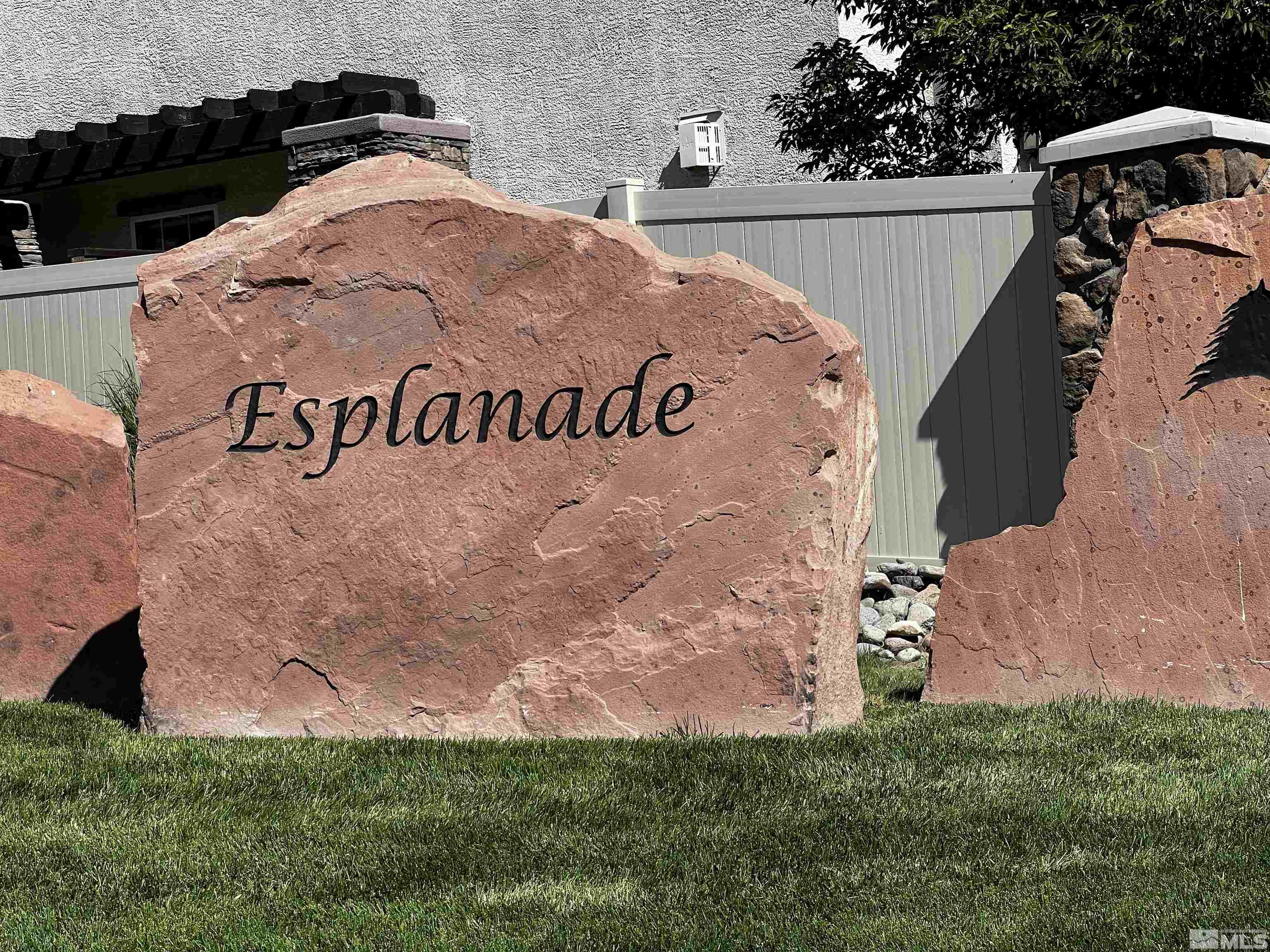 Photo #2: 240006990 Listing 