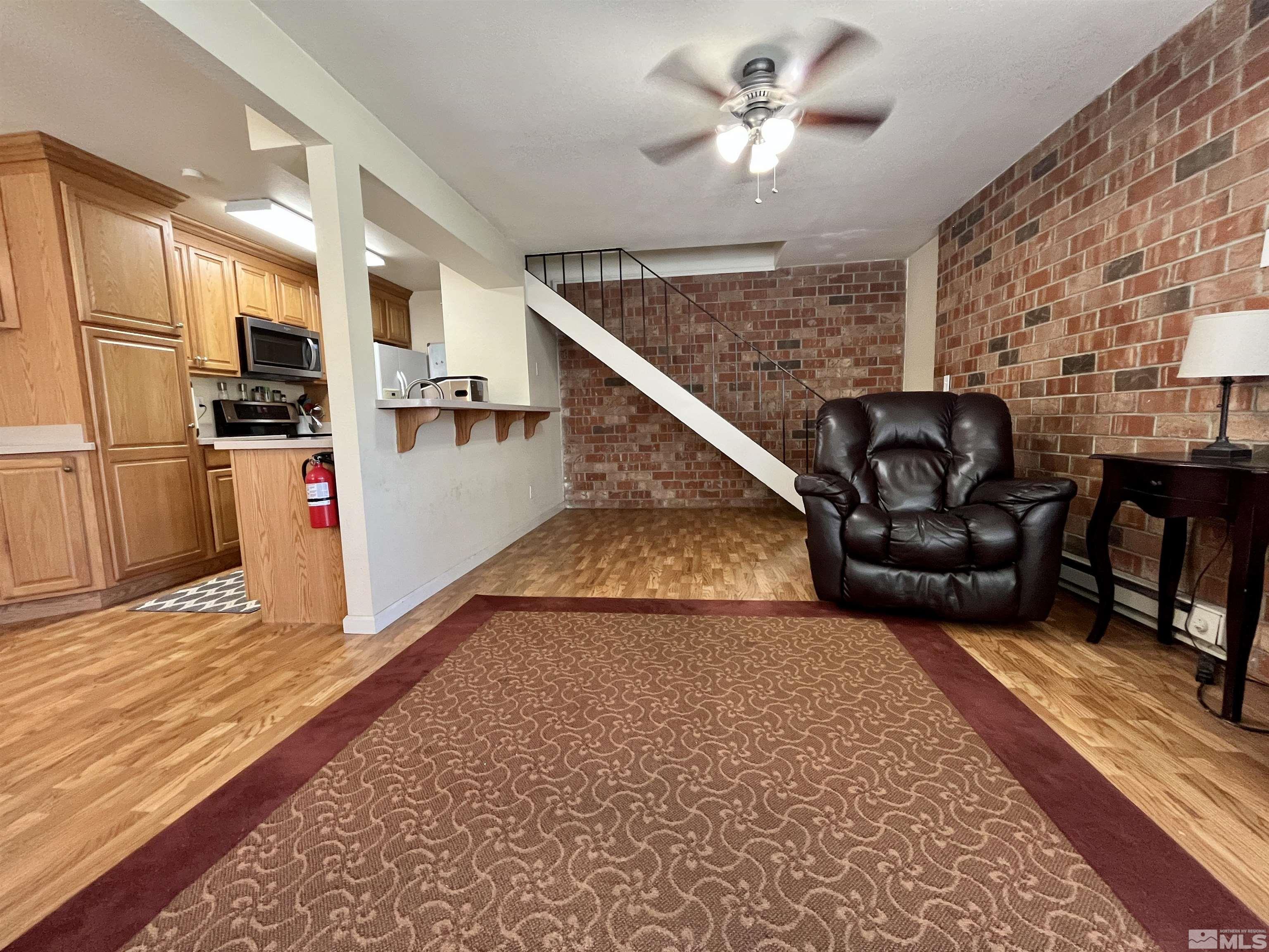 Photo #2: 240007088 Listing 