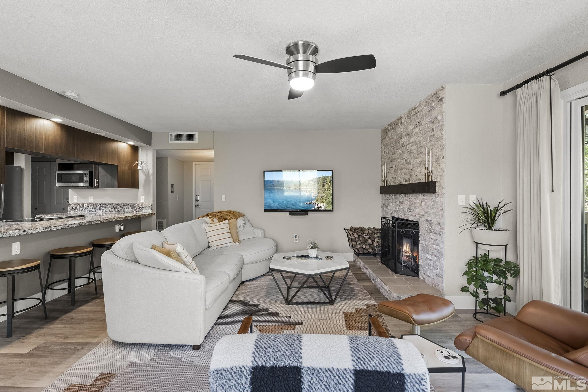 Photo #4: 240007099 Listing 