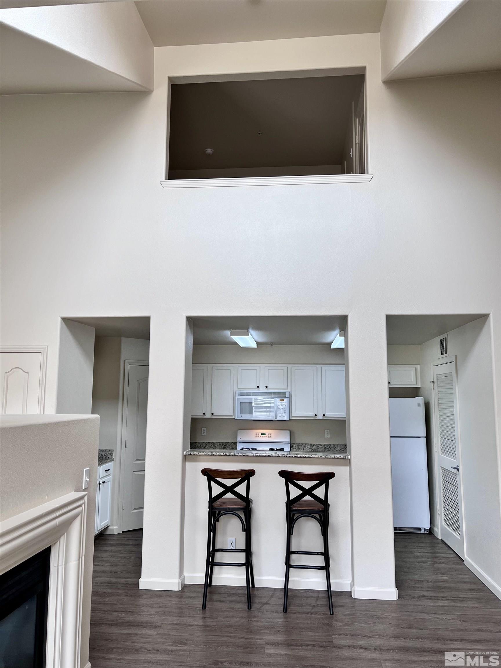 Photo #4: 240007112 Listing 