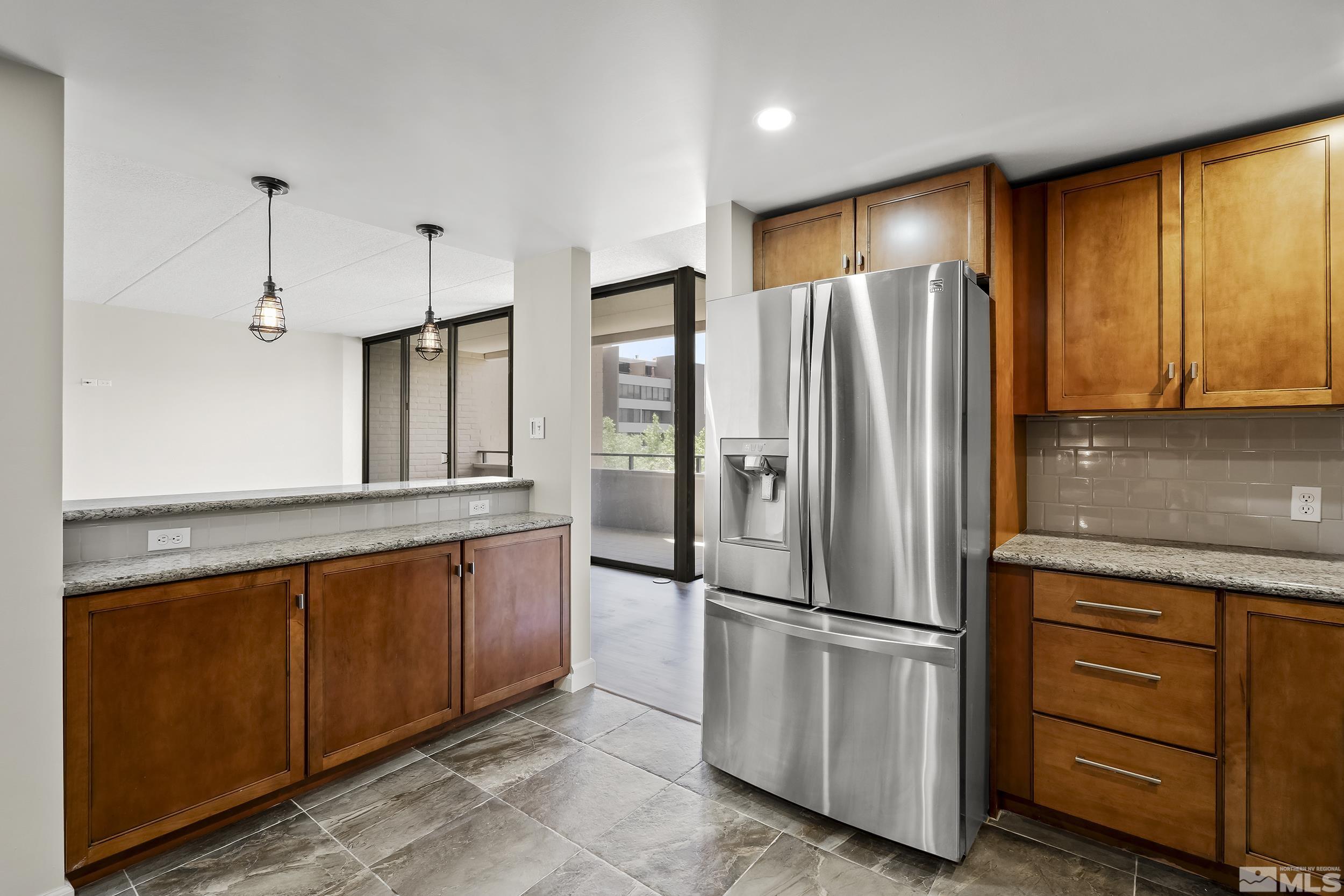 Photo #5: 240007154 Listing 