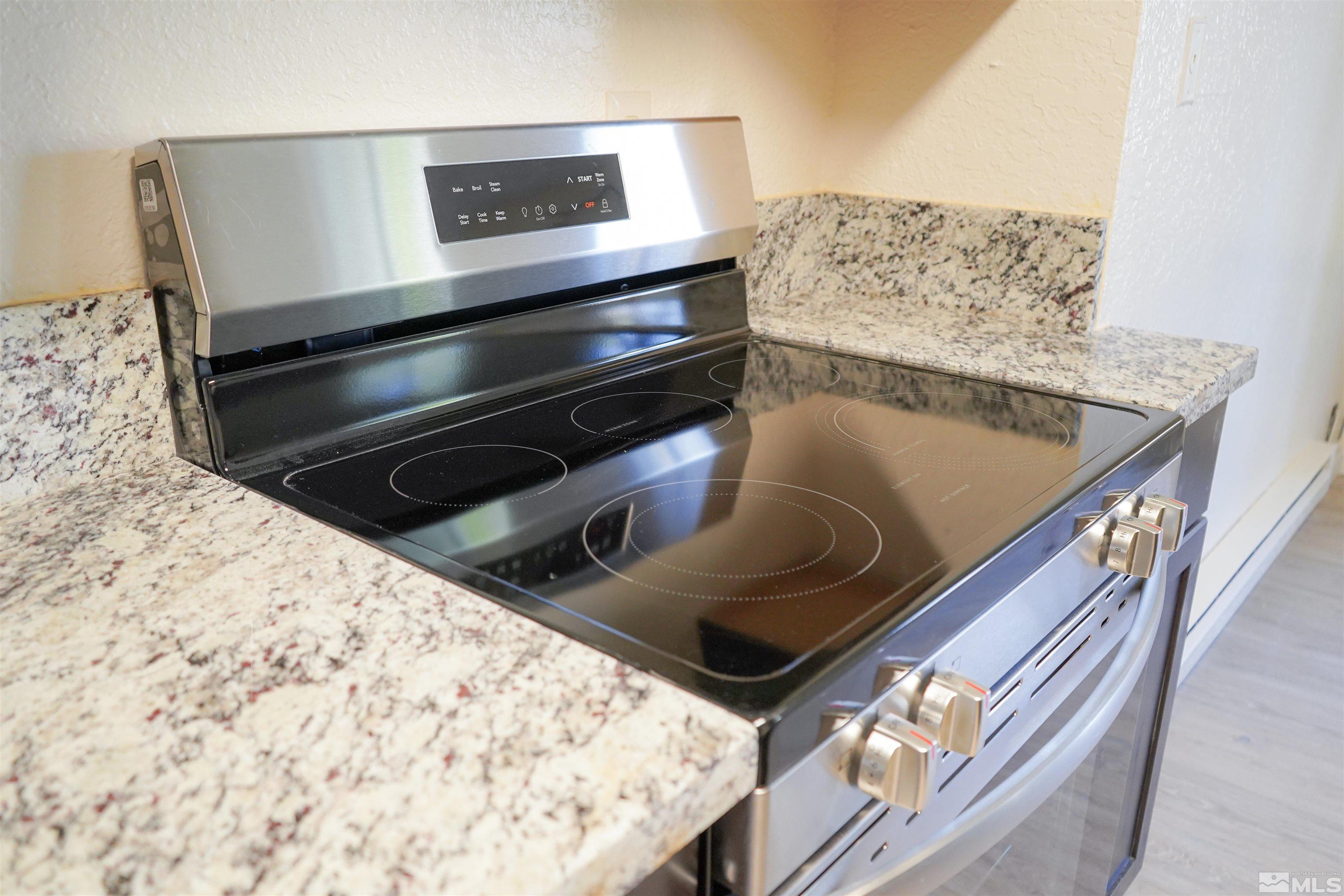 Photo #5: 240007428 Listing 
