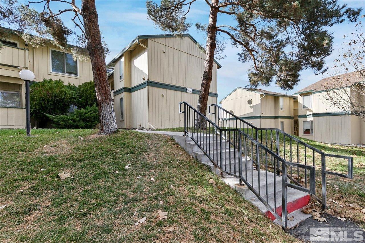 Photo #2: 240007487 Listing 