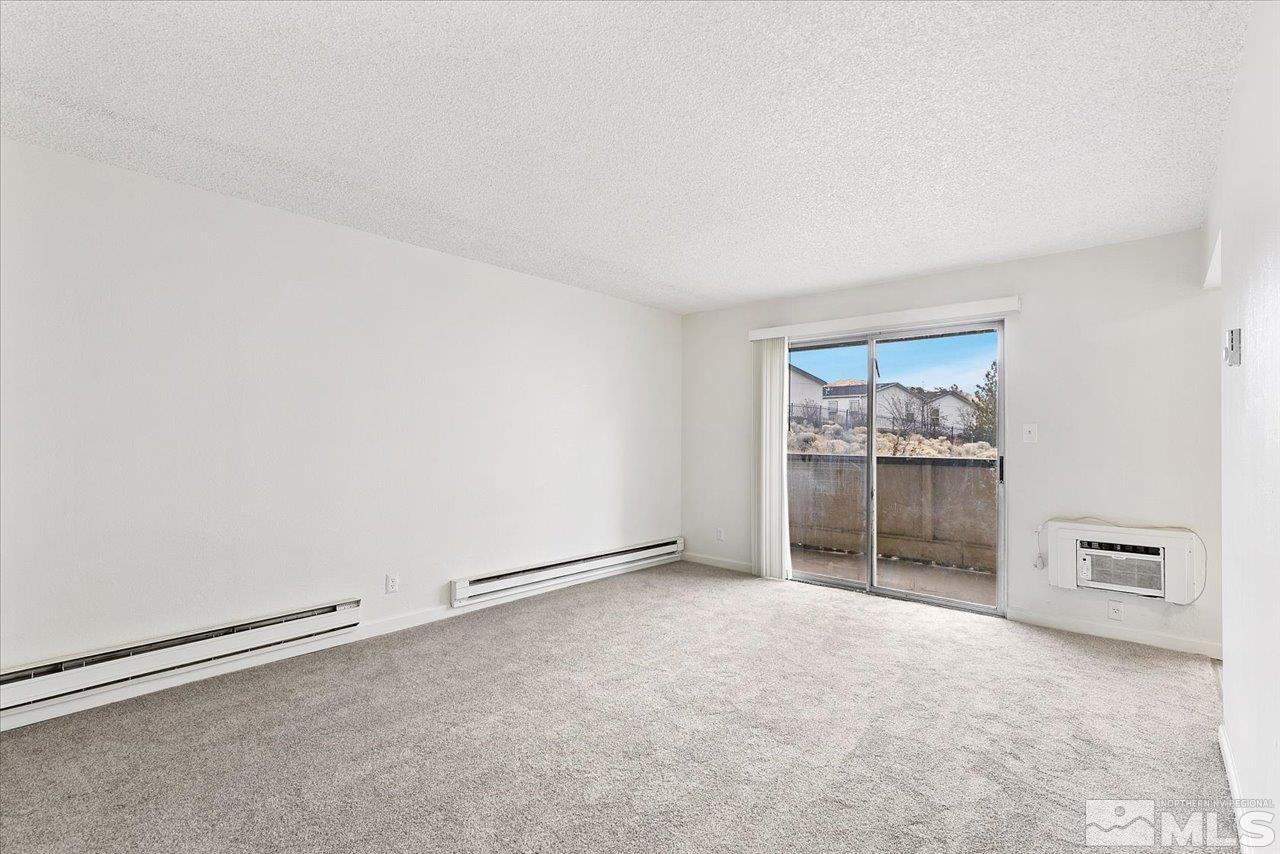 Photo #3: 240007487 Listing 