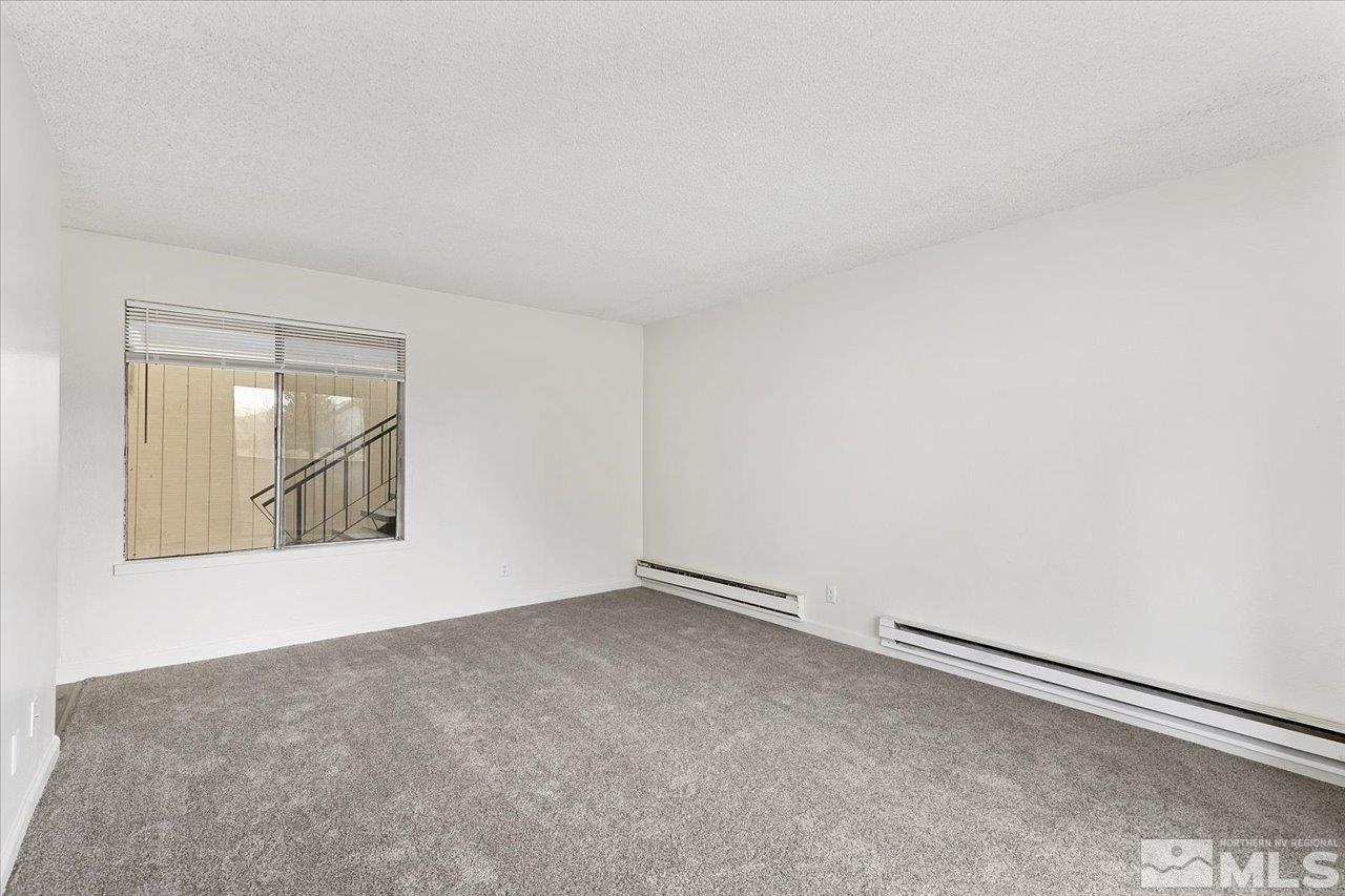 Photo #4: 240007487 Listing 