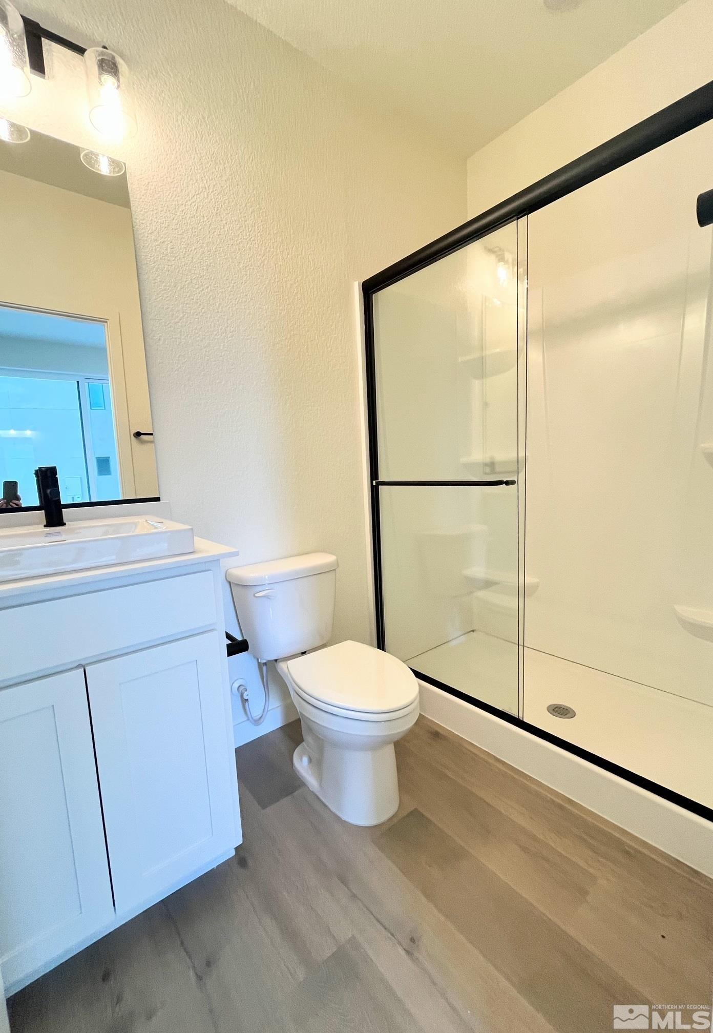Photo #4: 240007495 Listing 