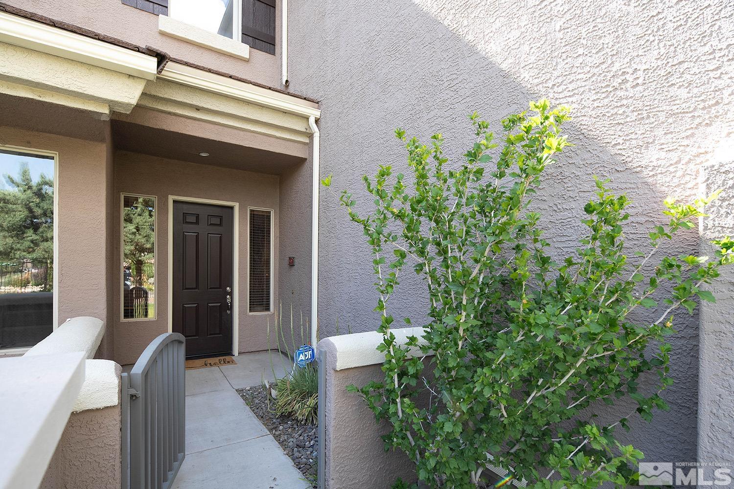 Photo #2: 240007538 Listing 