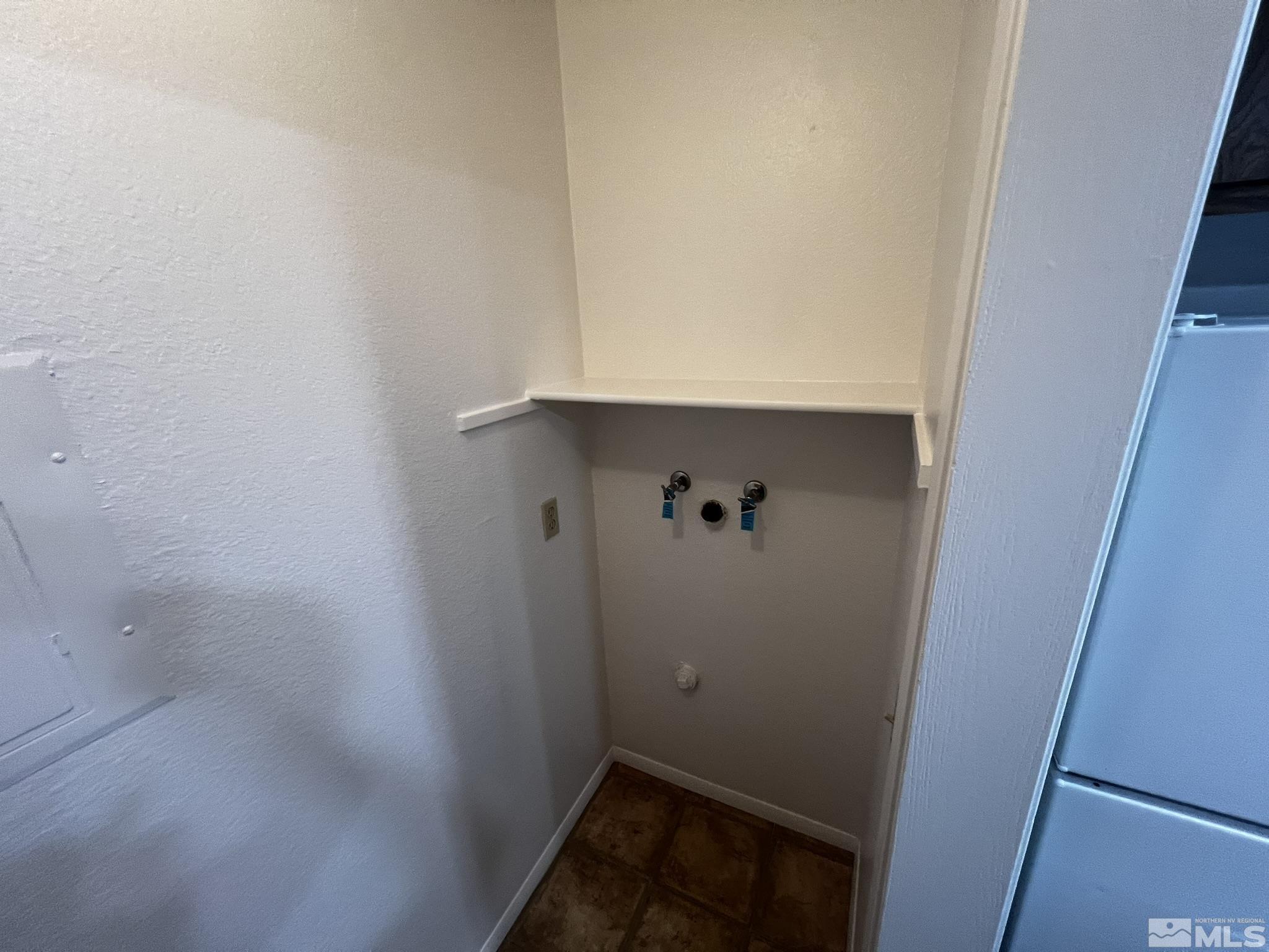 Photo #4: 240007579 Listing 