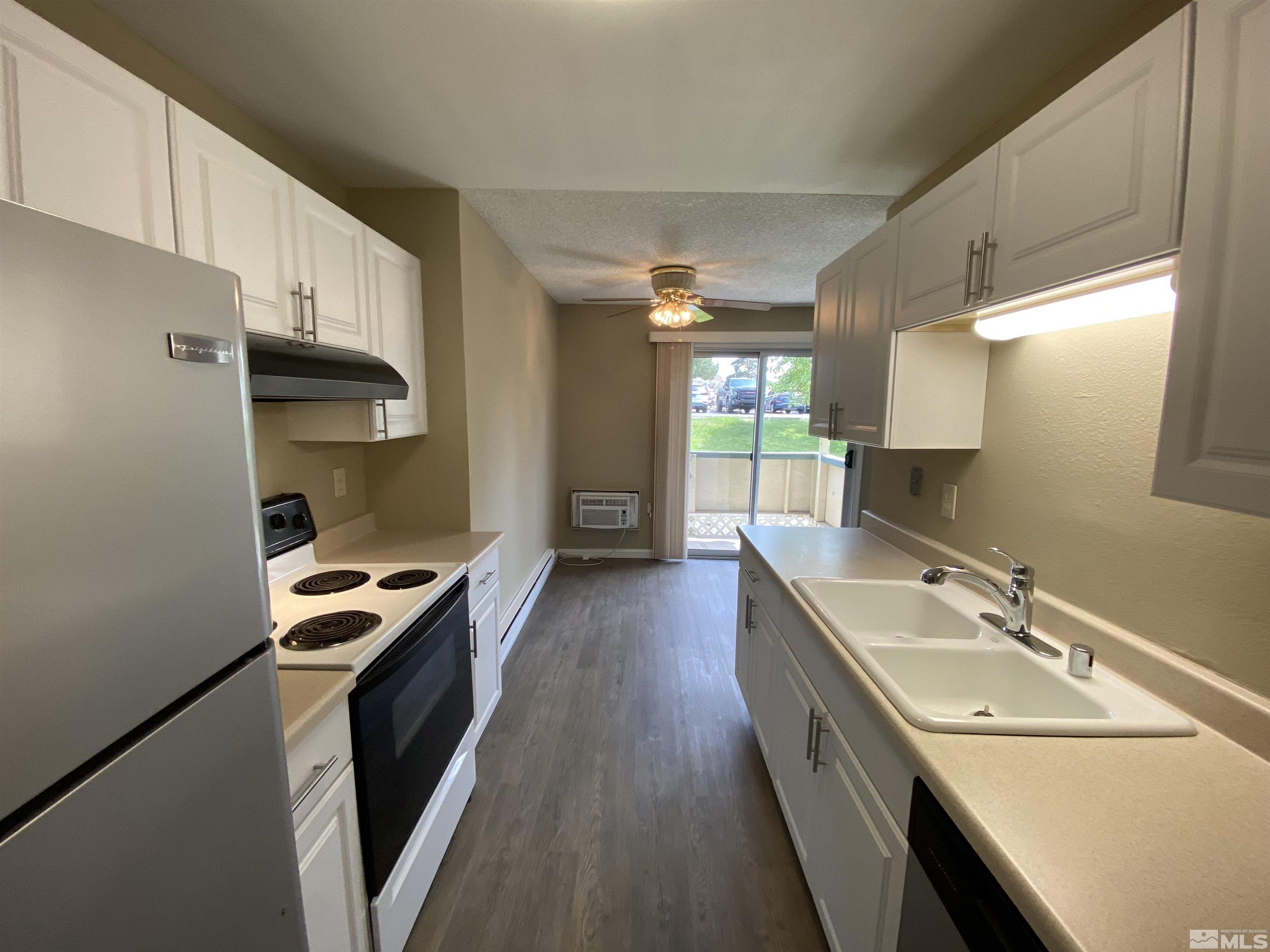 Photo #6: 240007608 Listing 