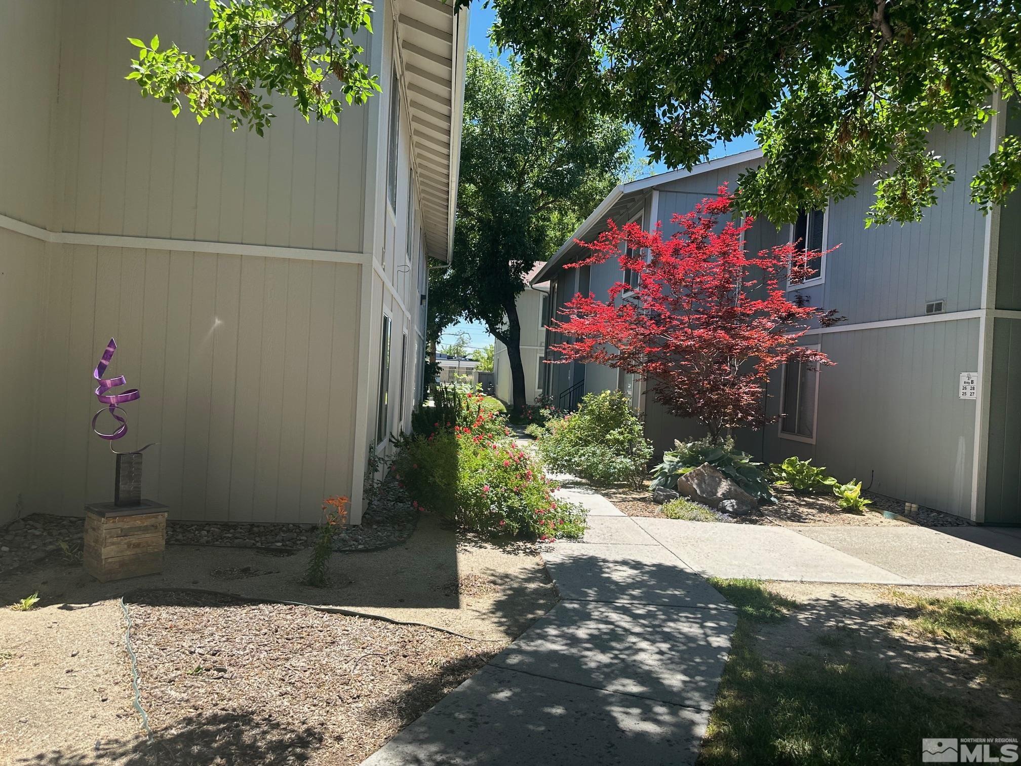Photo #3: 240007701 Listing 
