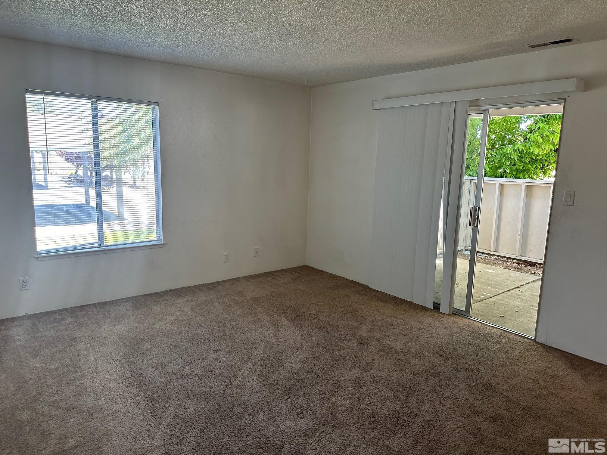 Photo #6: 240007701 Listing 