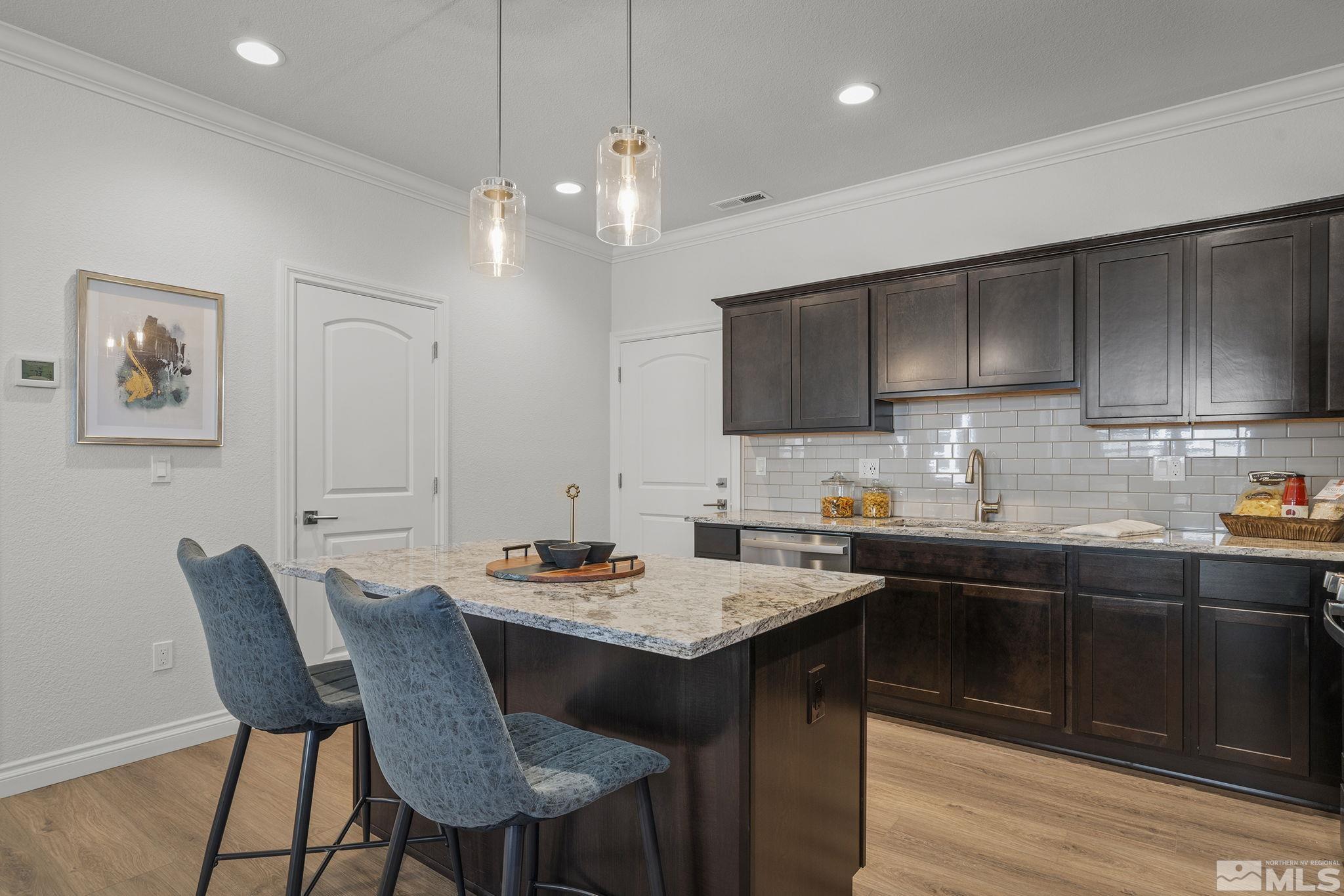 Photo #5: 240007811 Listing 