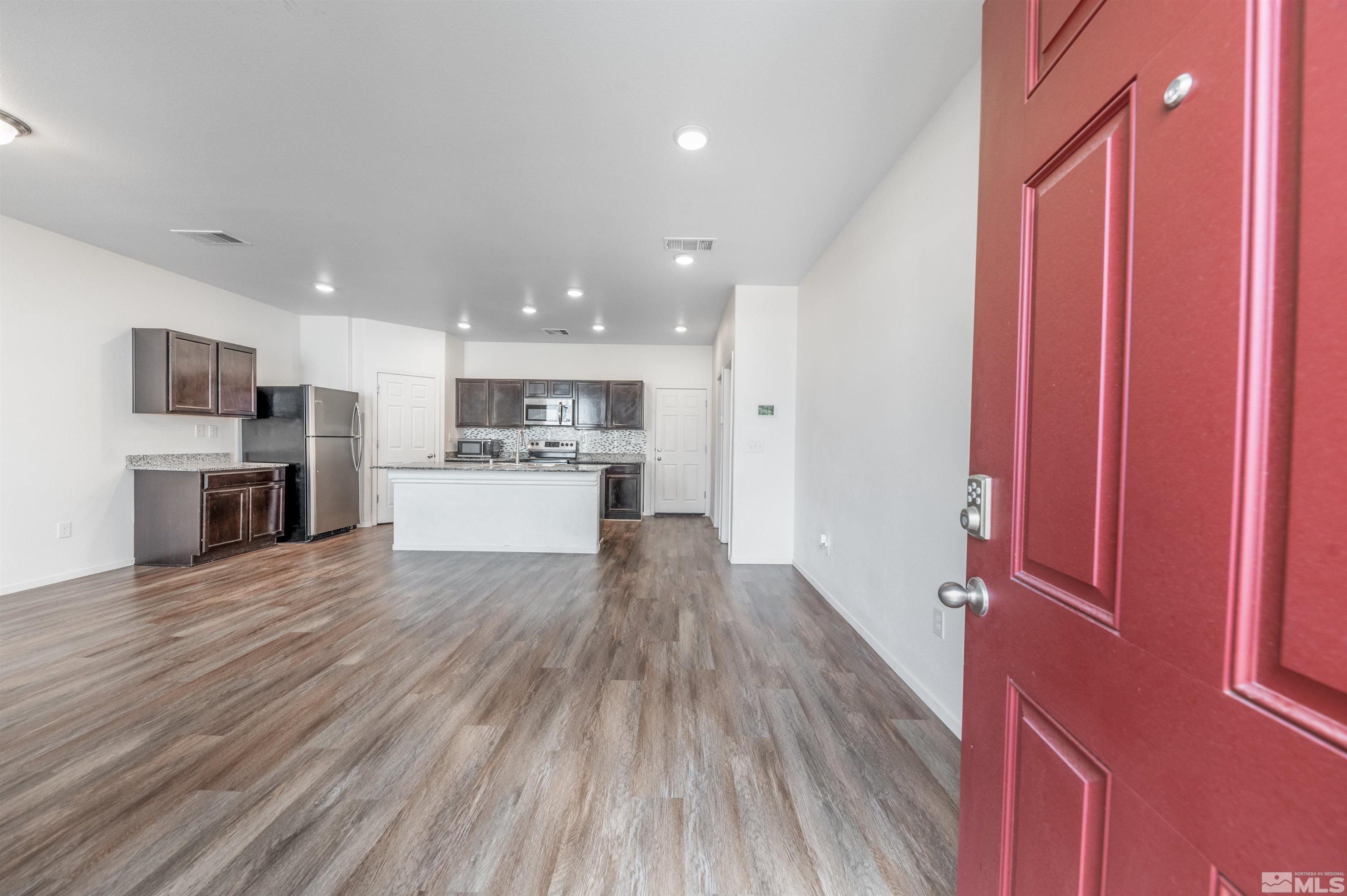 Photo #4: 240007907 Listing 