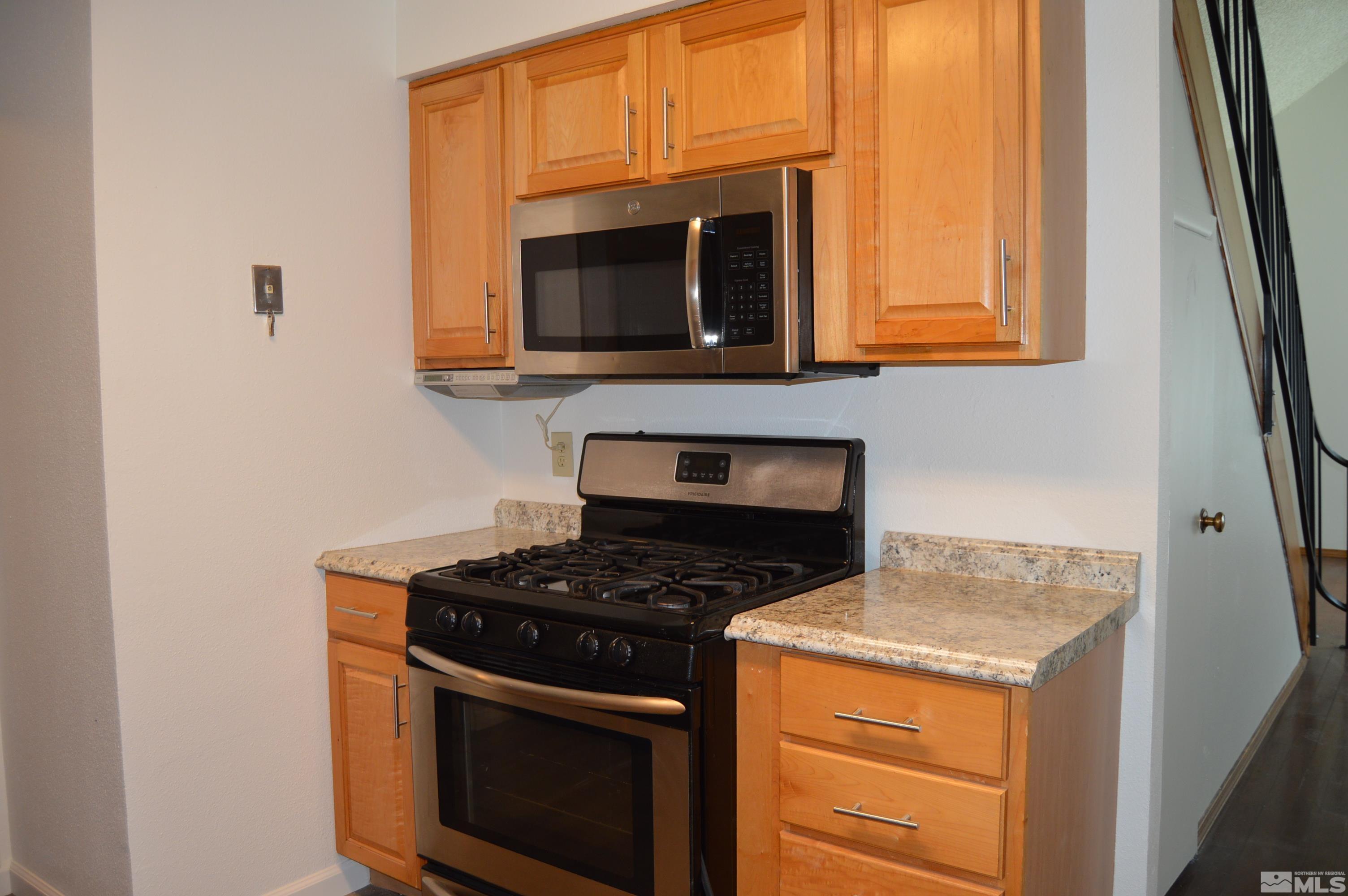 Photo #4: 240007913 Listing 