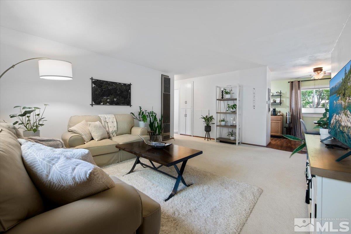 Photo #5: 240007948 Listing 
