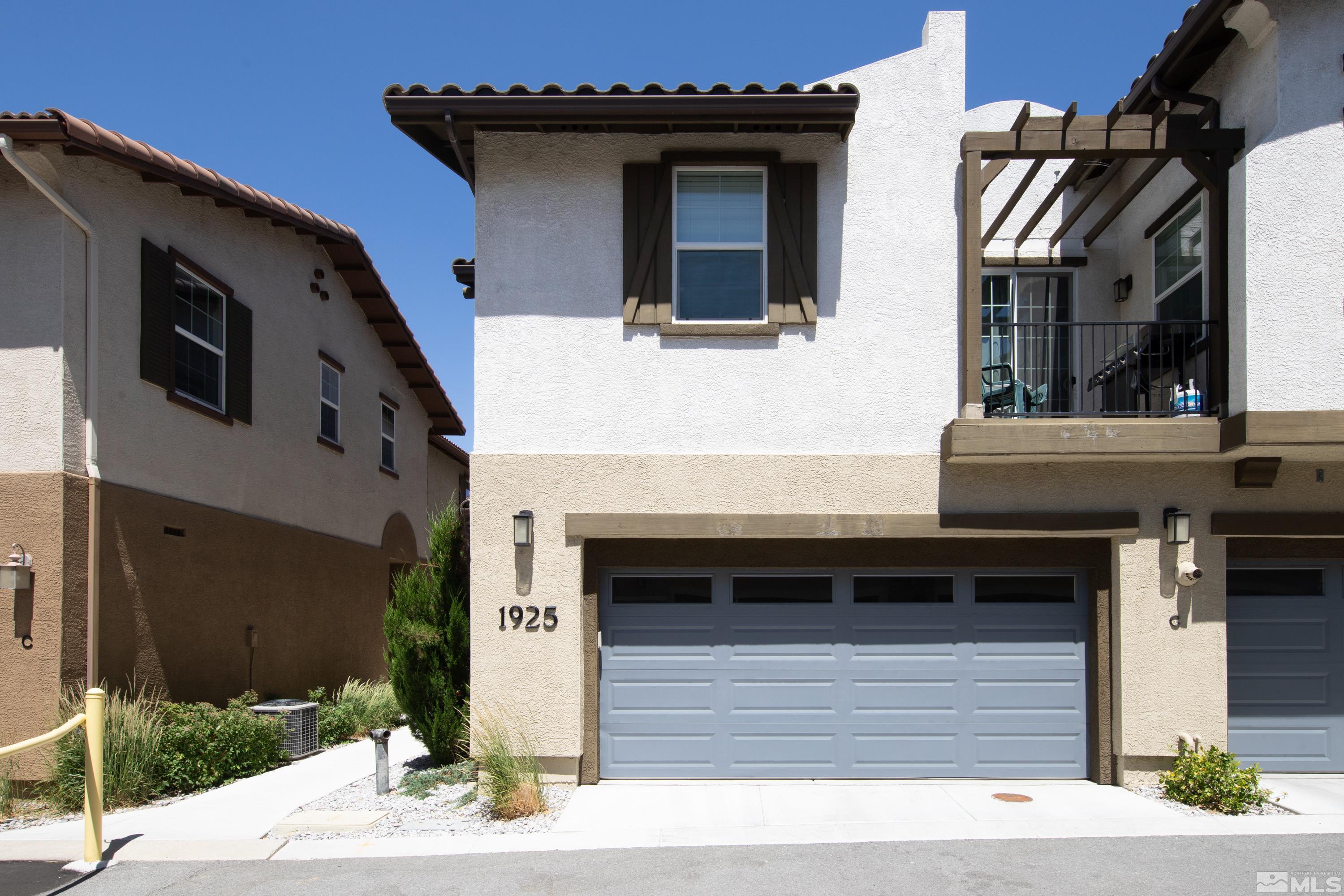 Photo #2: 240008019 Listing 