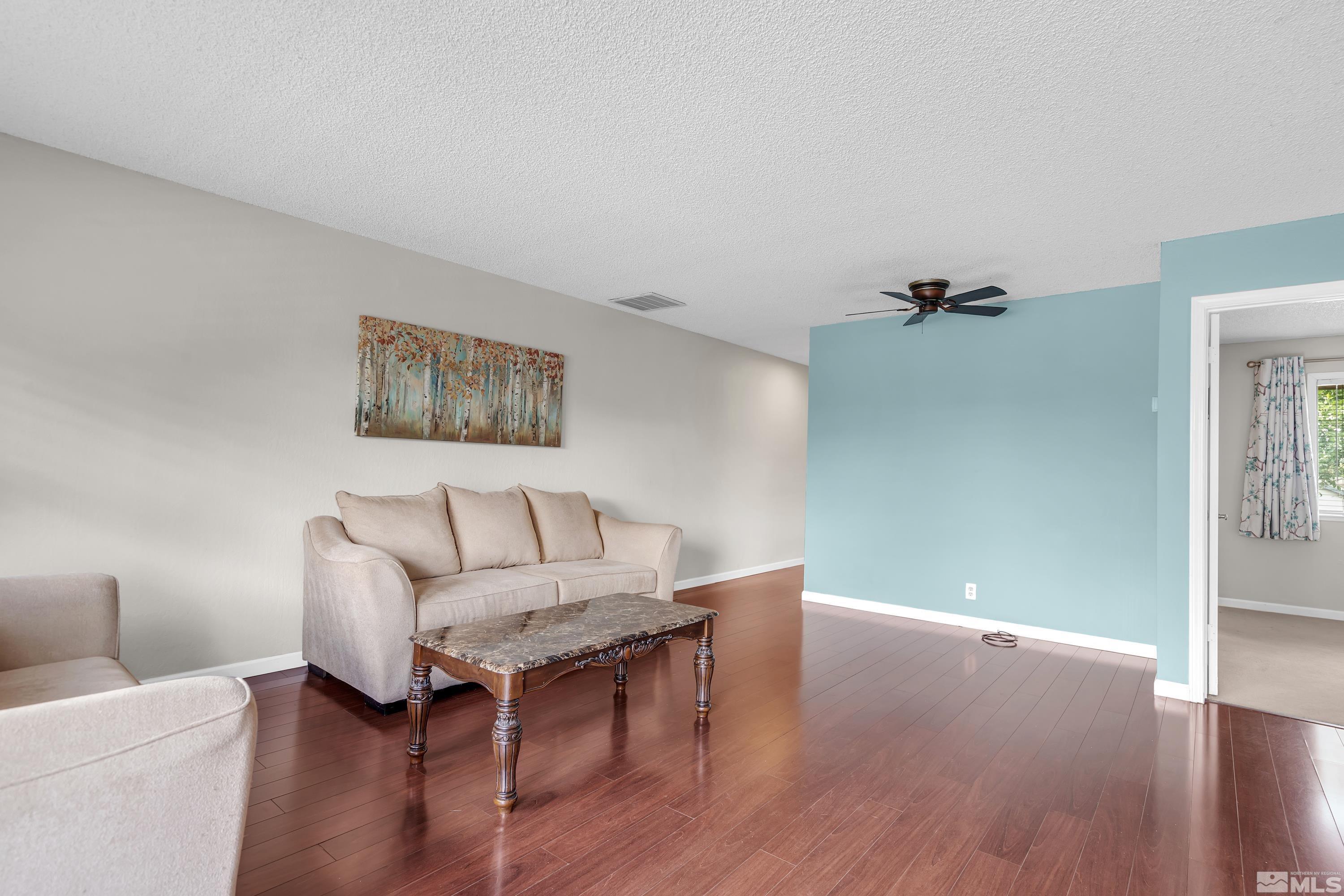 Photo #5: 240008023 Listing 