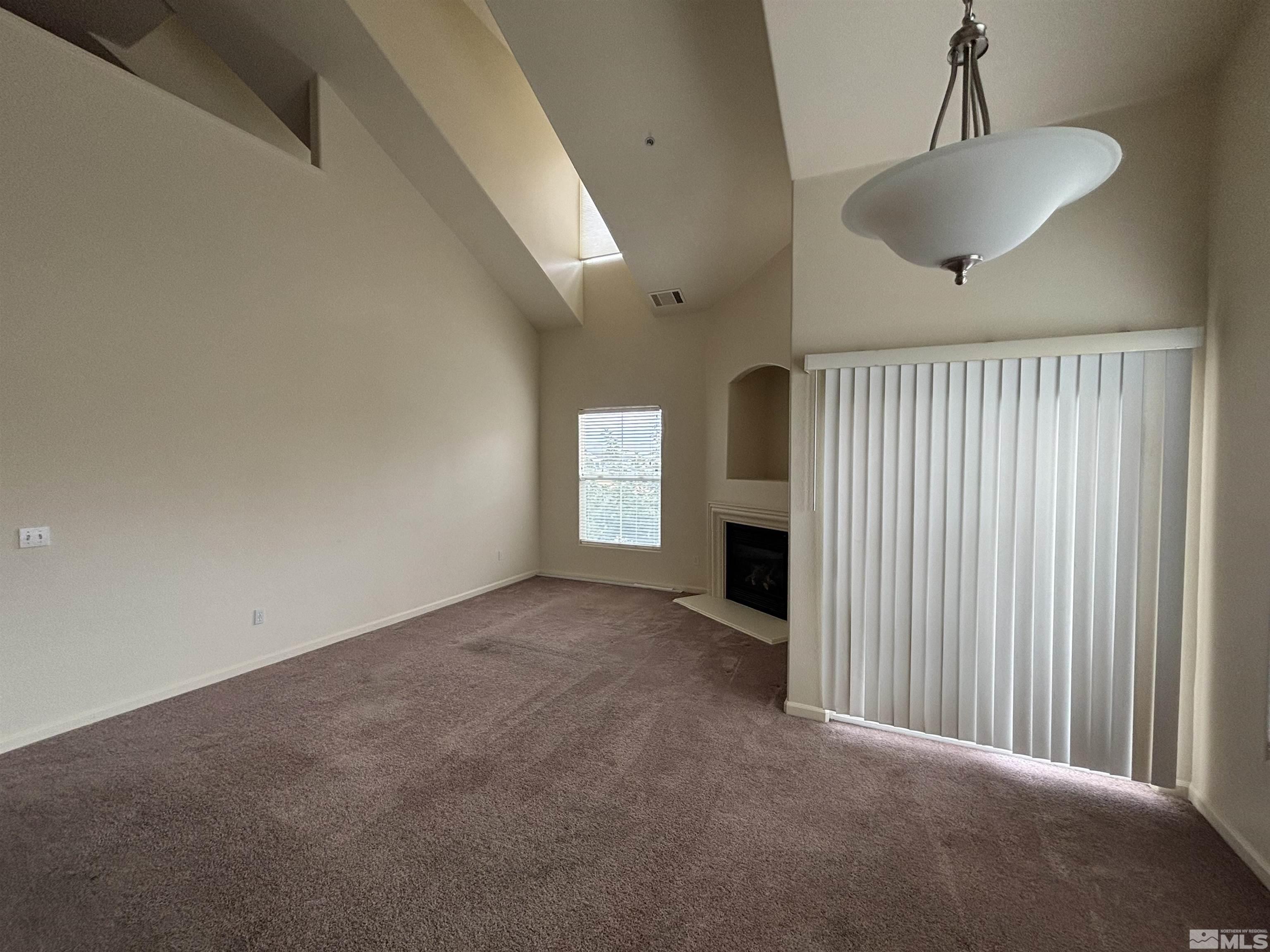 Photo #6: 240008042 Listing 