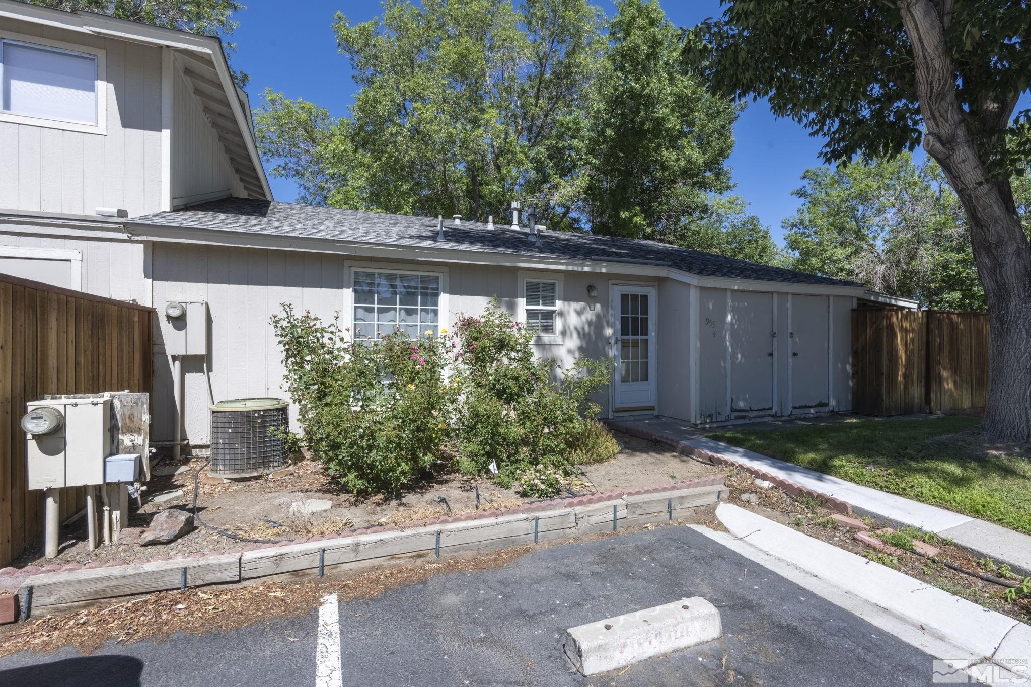 Photo #4: 240008061 Listing 