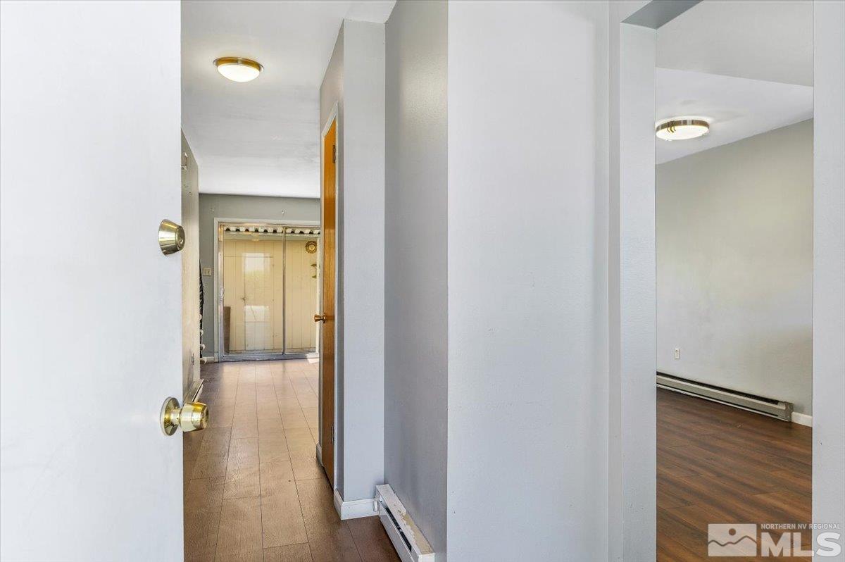 Photo #5: 240008063 Listing 