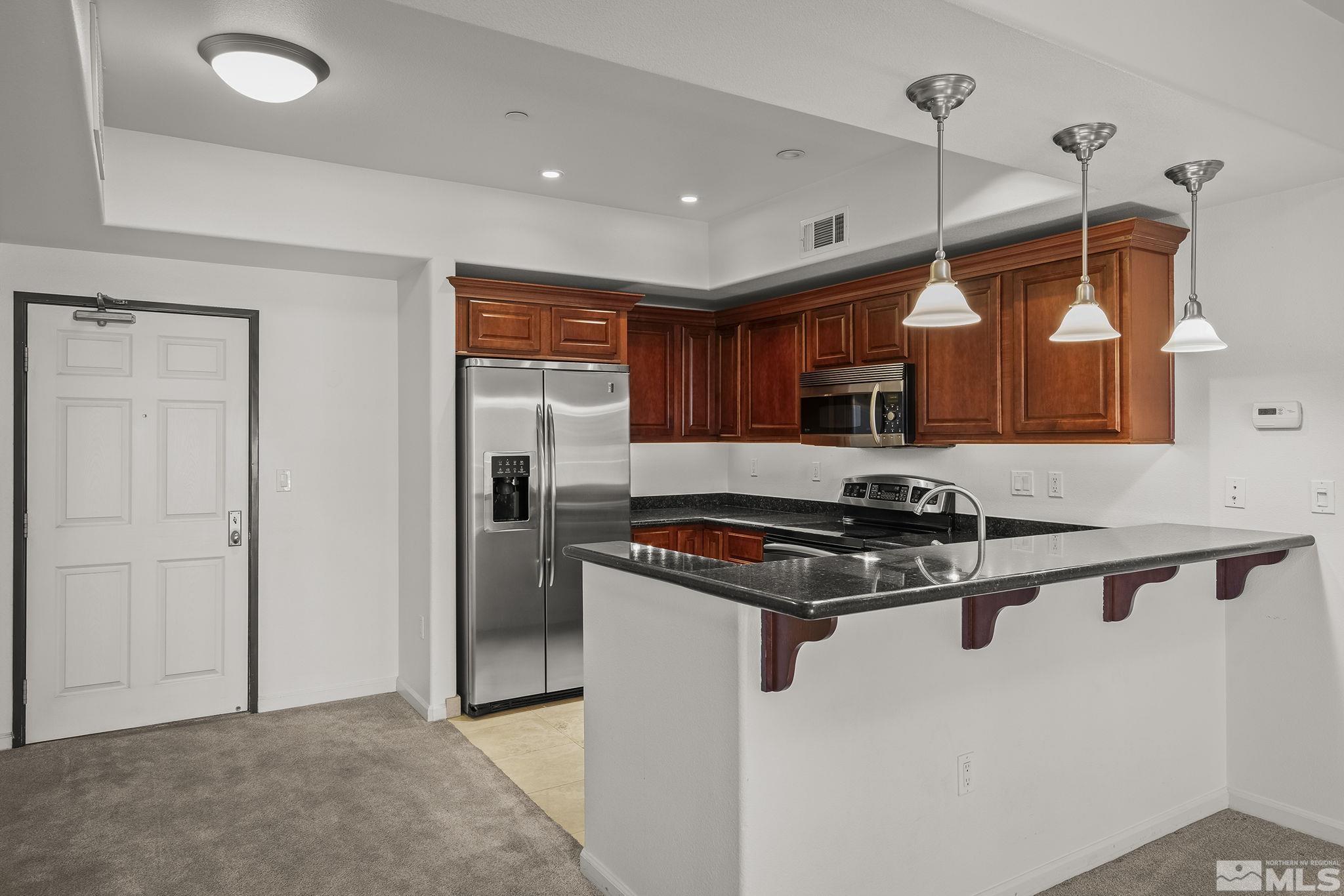 Photo #4: 240008112 Listing 
