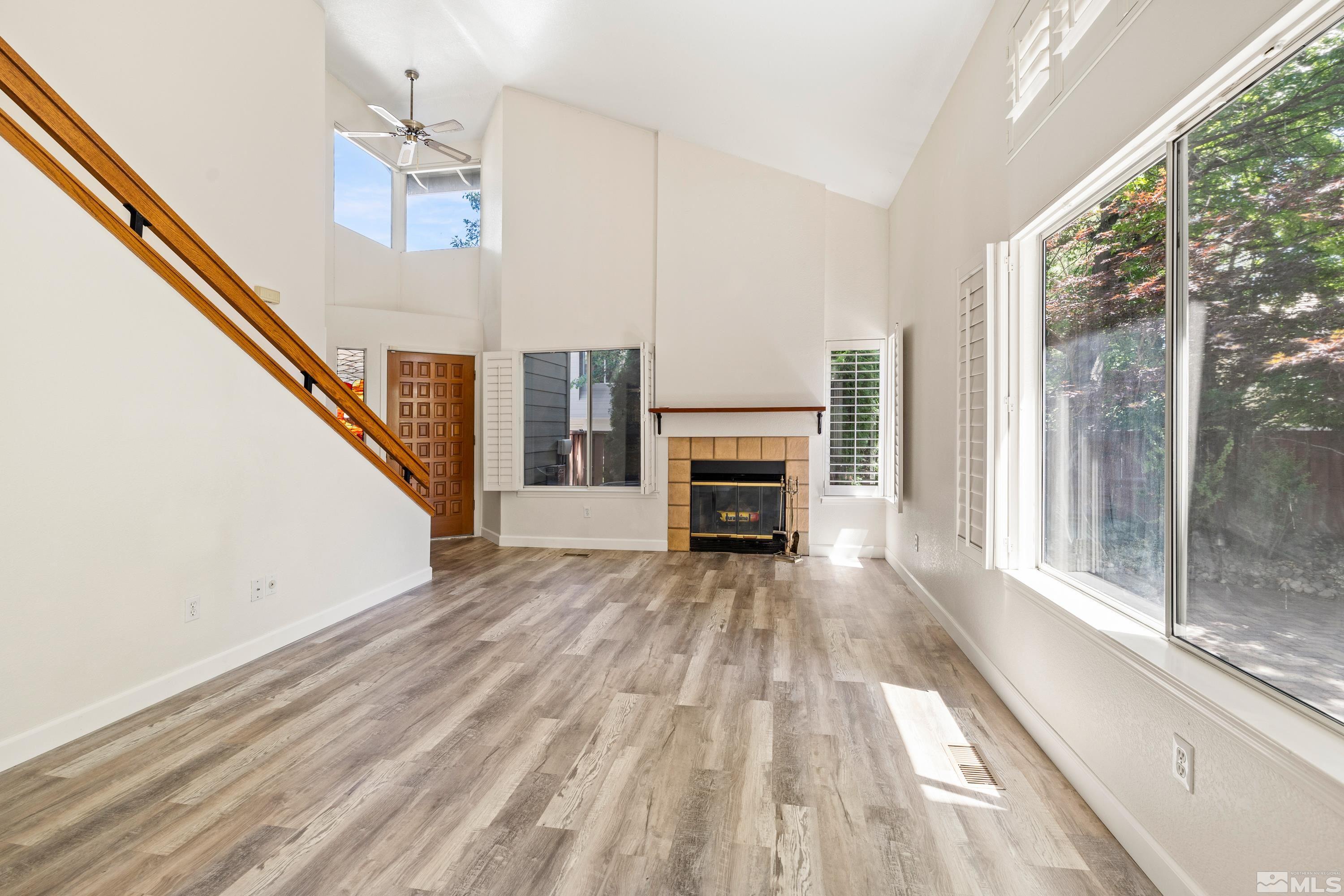 Photo #3: 240008202 Listing 