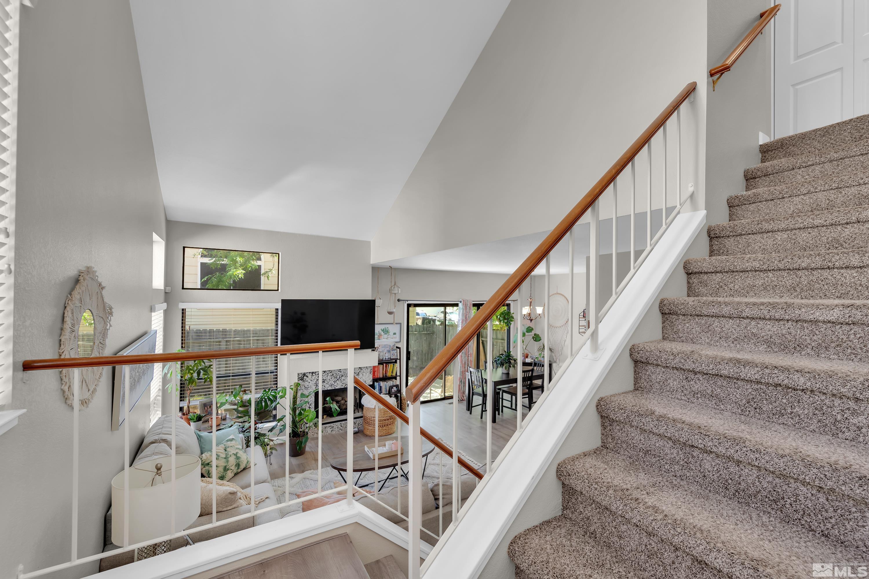 Photo #3: 240008723 Listing 