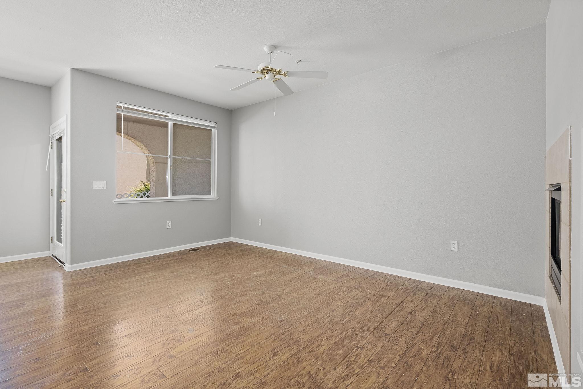 Photo #4: 240008770 Listing 