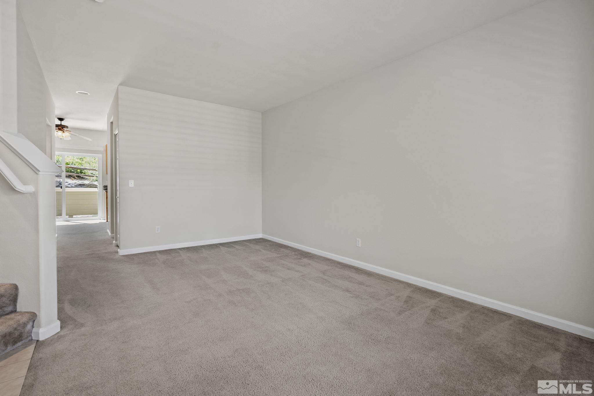 Photo #3: 240008780 Listing 