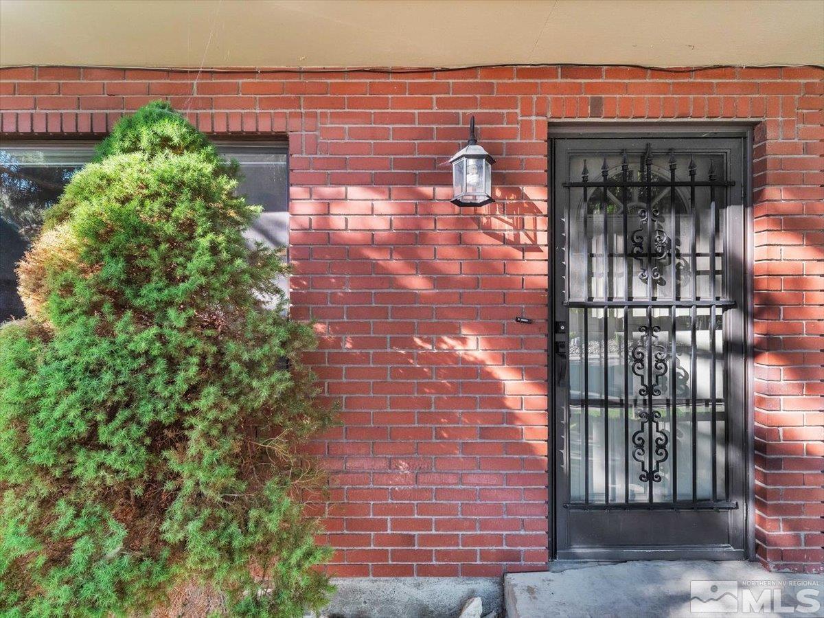 Photo #4: 240008834 Listing 