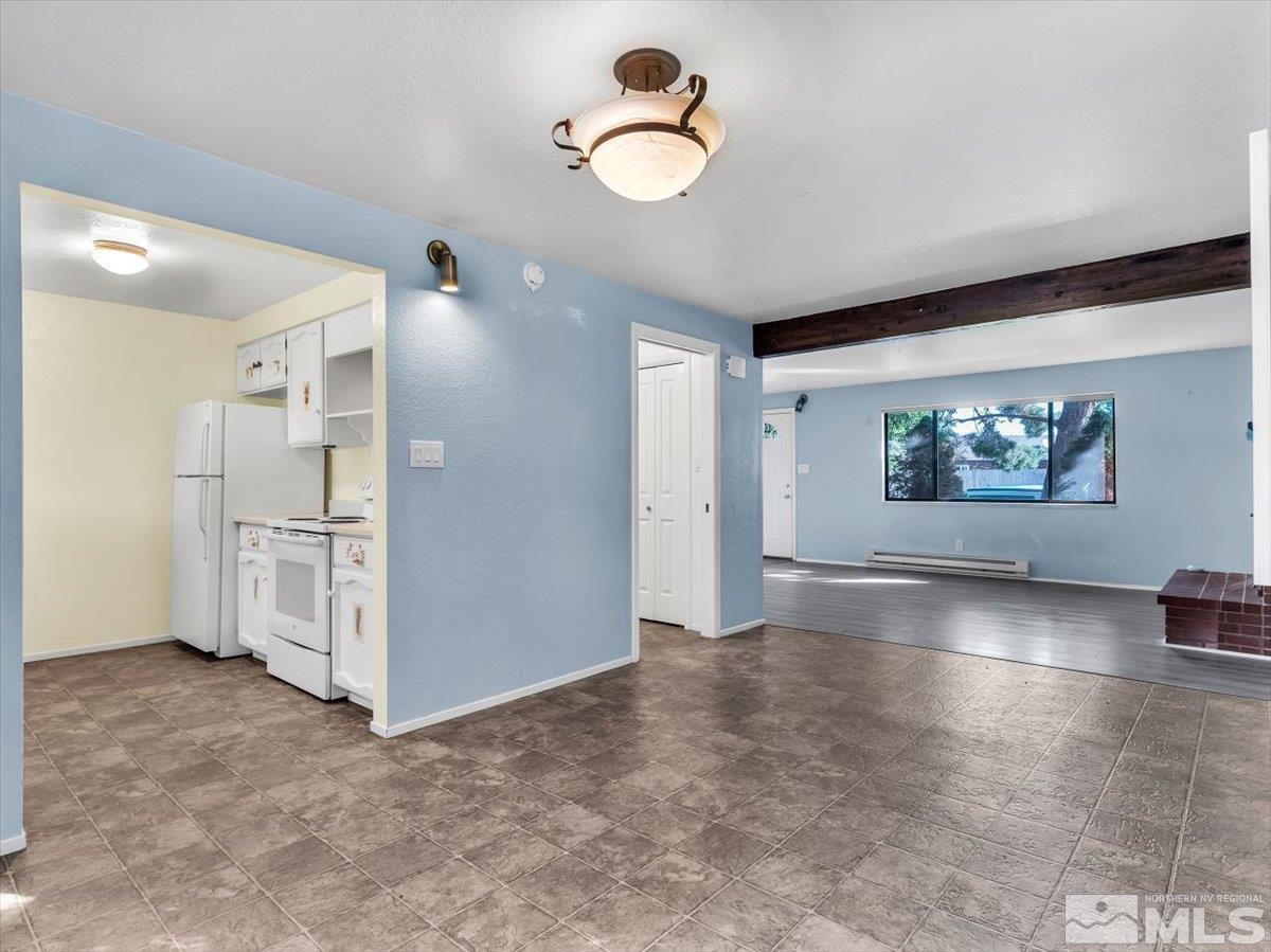 Photo #6: 240008834 Listing 
