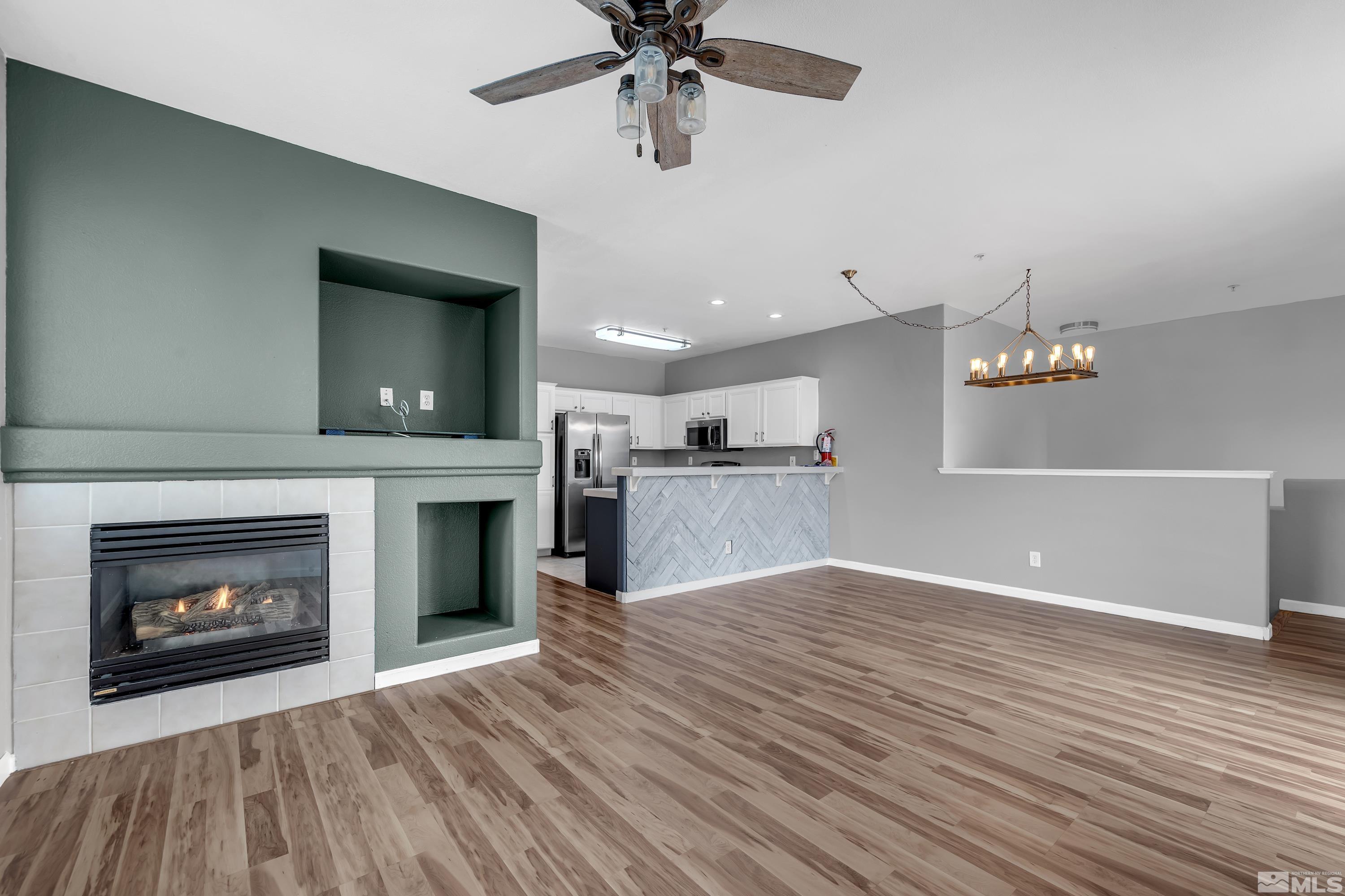 Photo #6: 240008923 Listing 