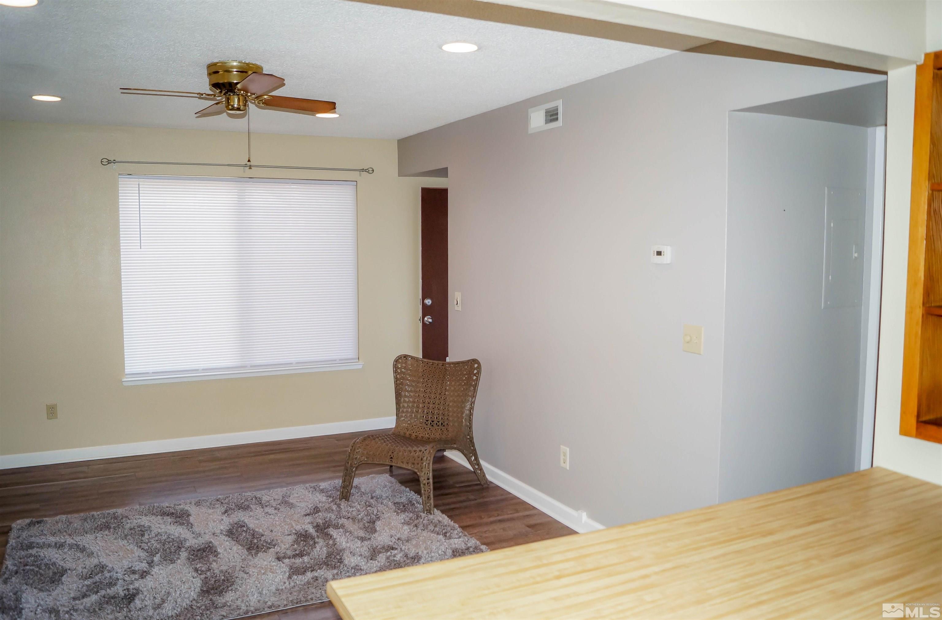 Photo #13: 240008960 Listing: Photo #13