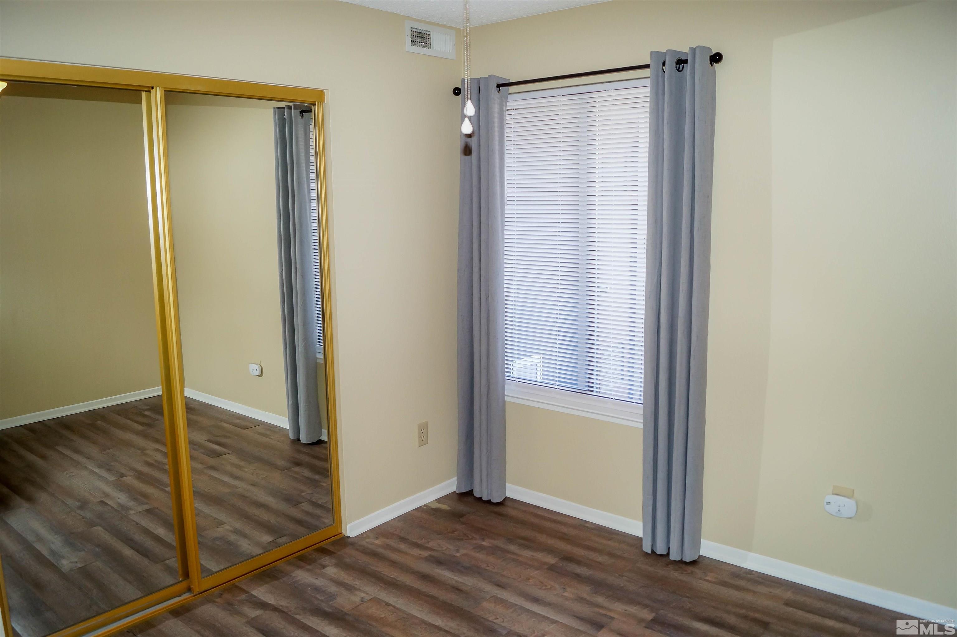 Photo #27: 240008960 Listing: Photo #27