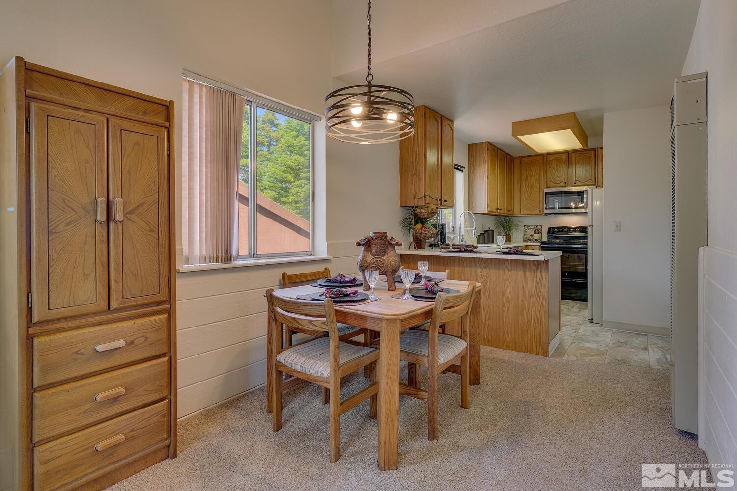 Photo #6: 240008971 Listing 