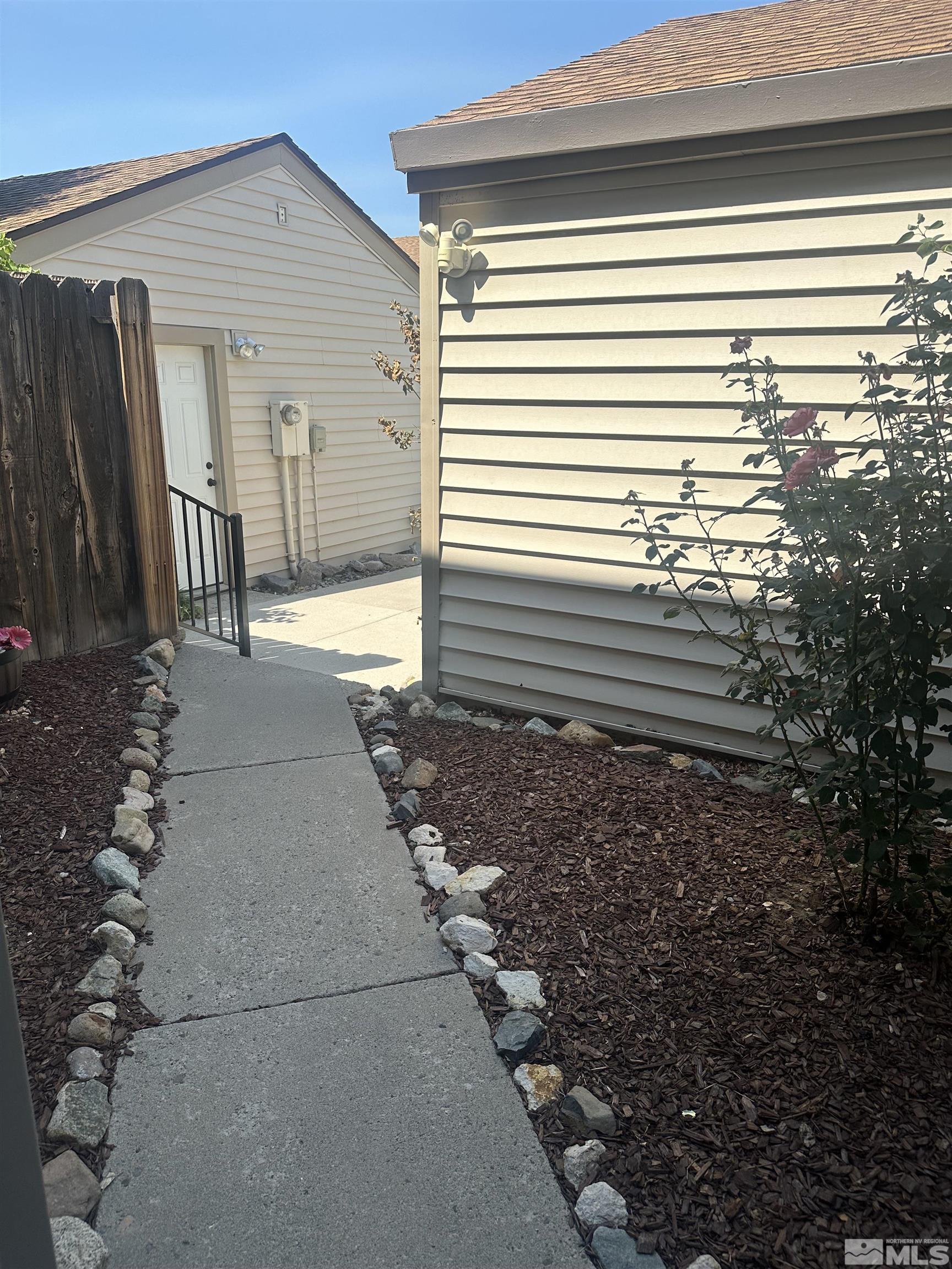 Photo #4: 240009034 Listing 