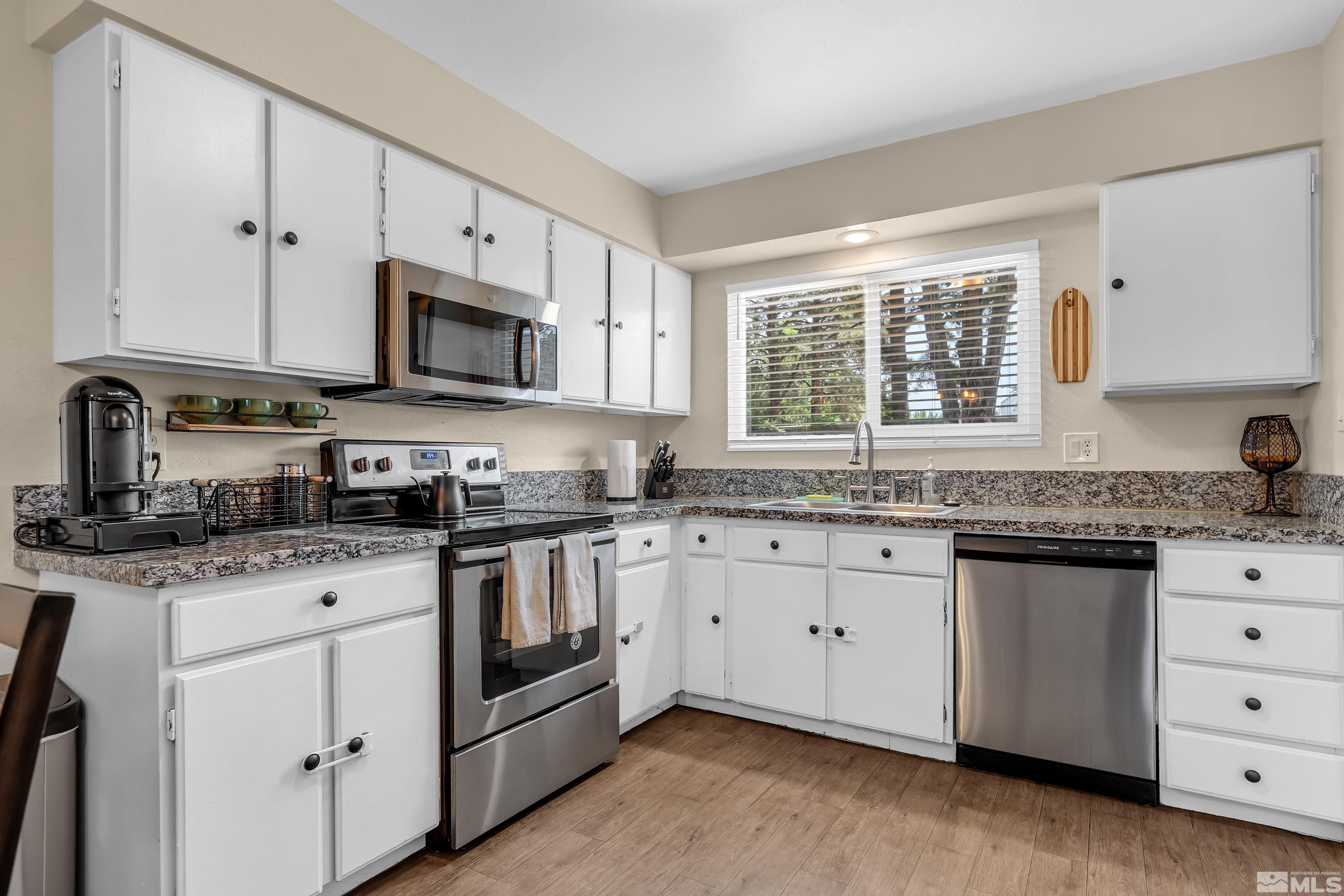 Photo #4: 240009107 Listing 