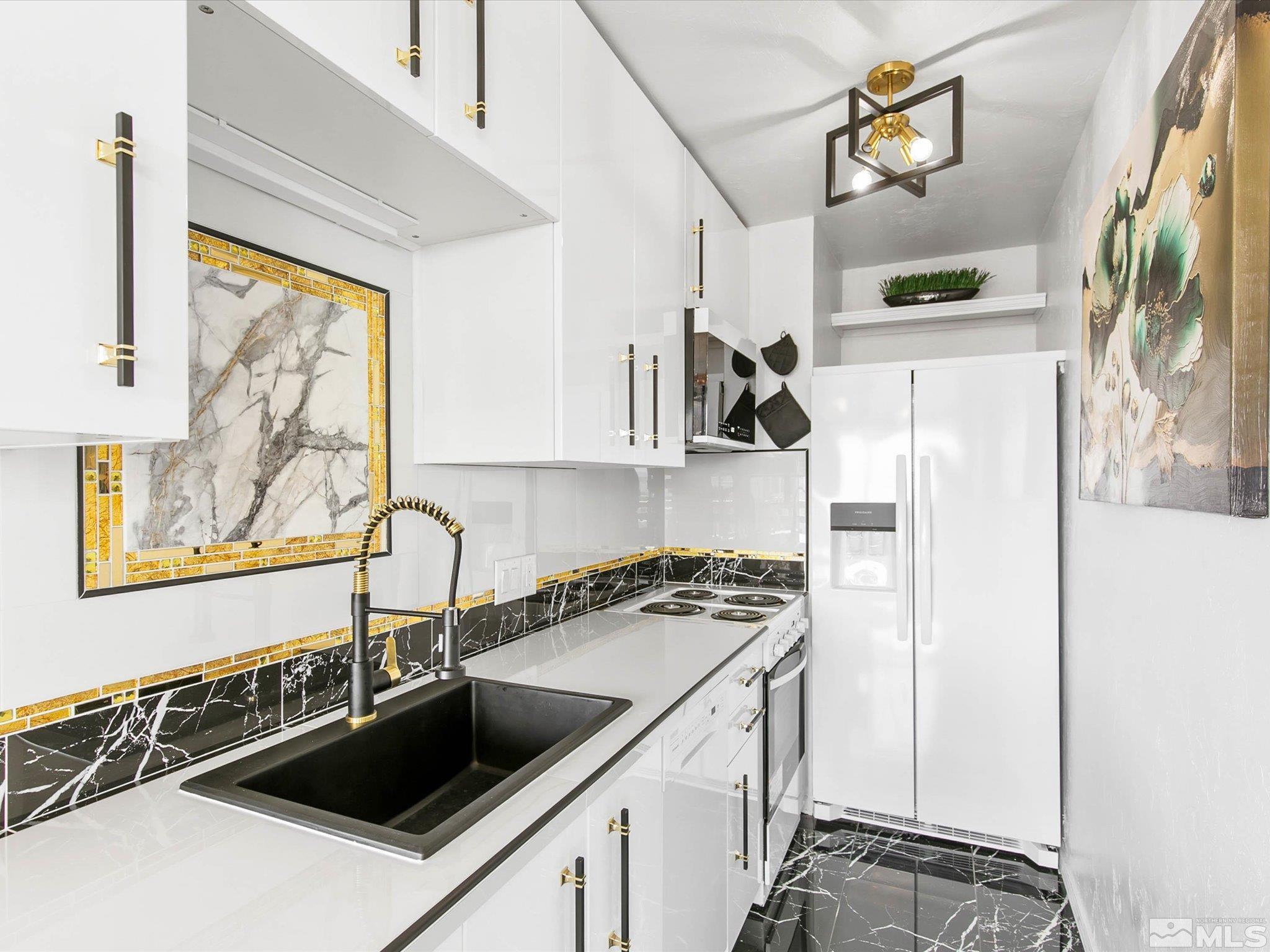 Photo #5: 240009230 Listing 