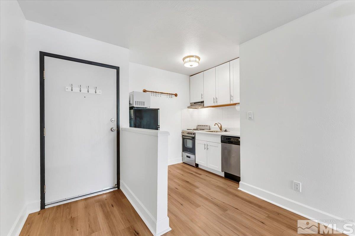Photo #4: 240009260 Listing 