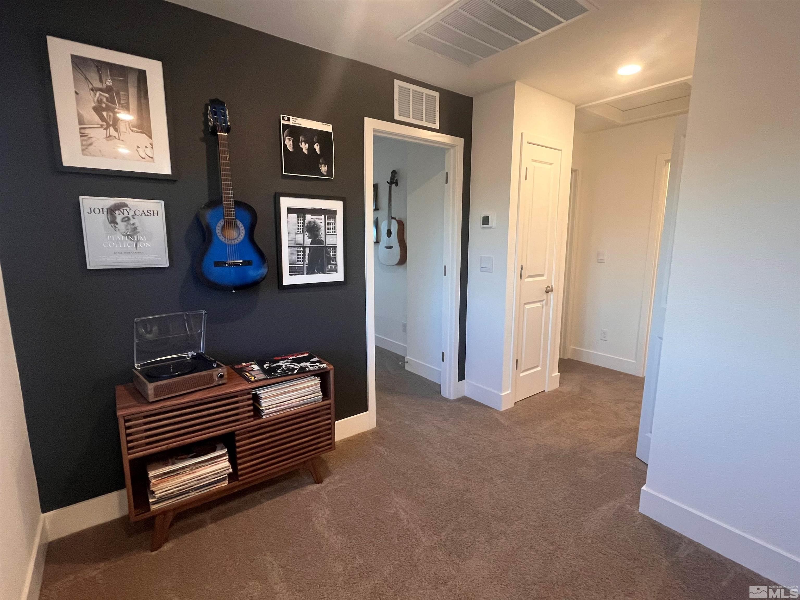 Photo #6: 240009340 Listing 