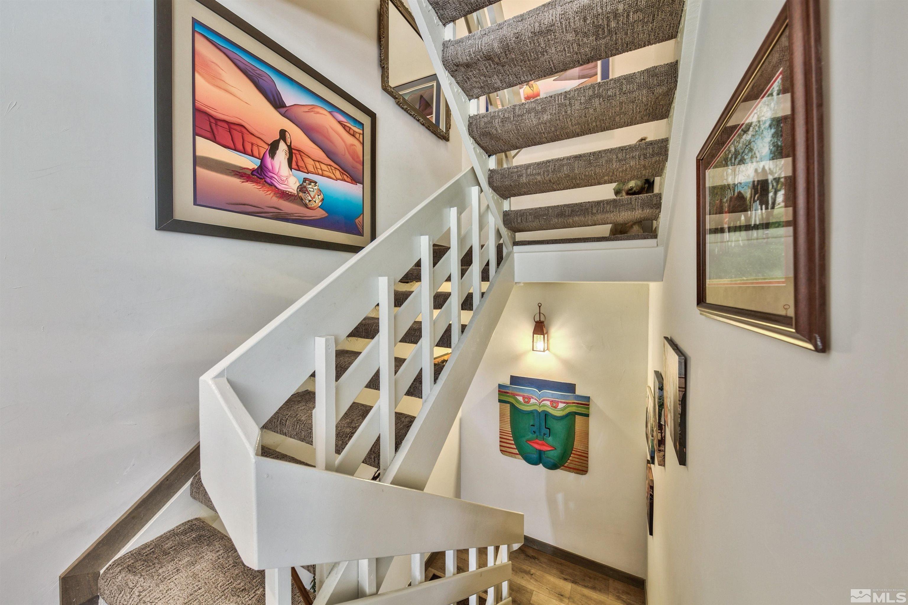 Photo #2: 240009404 Listing 