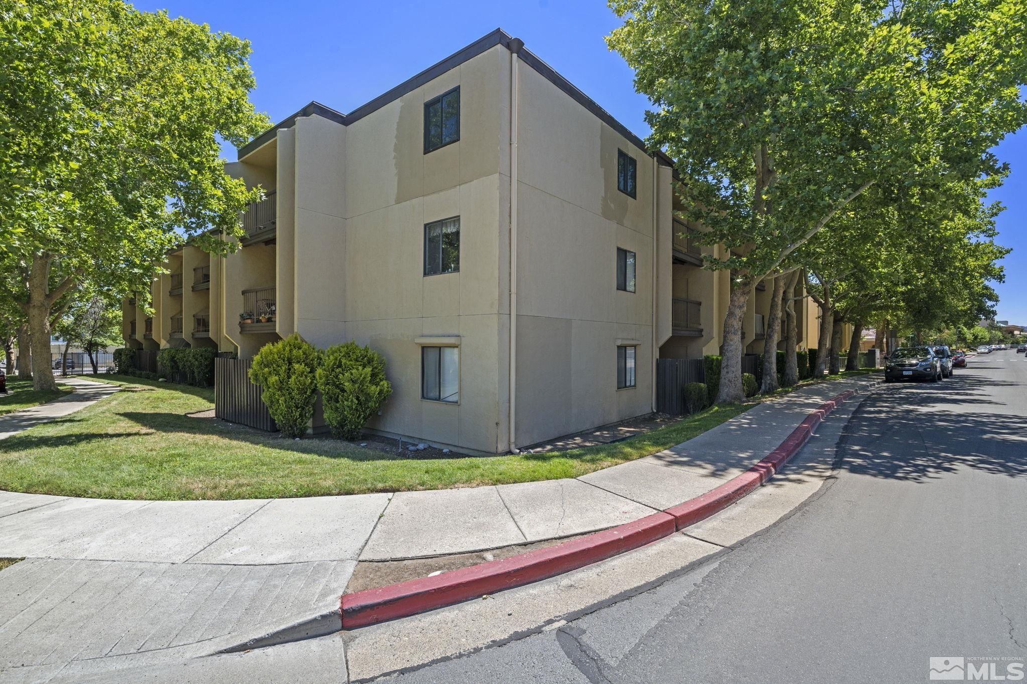 Photo #3: 240009413 Listing 