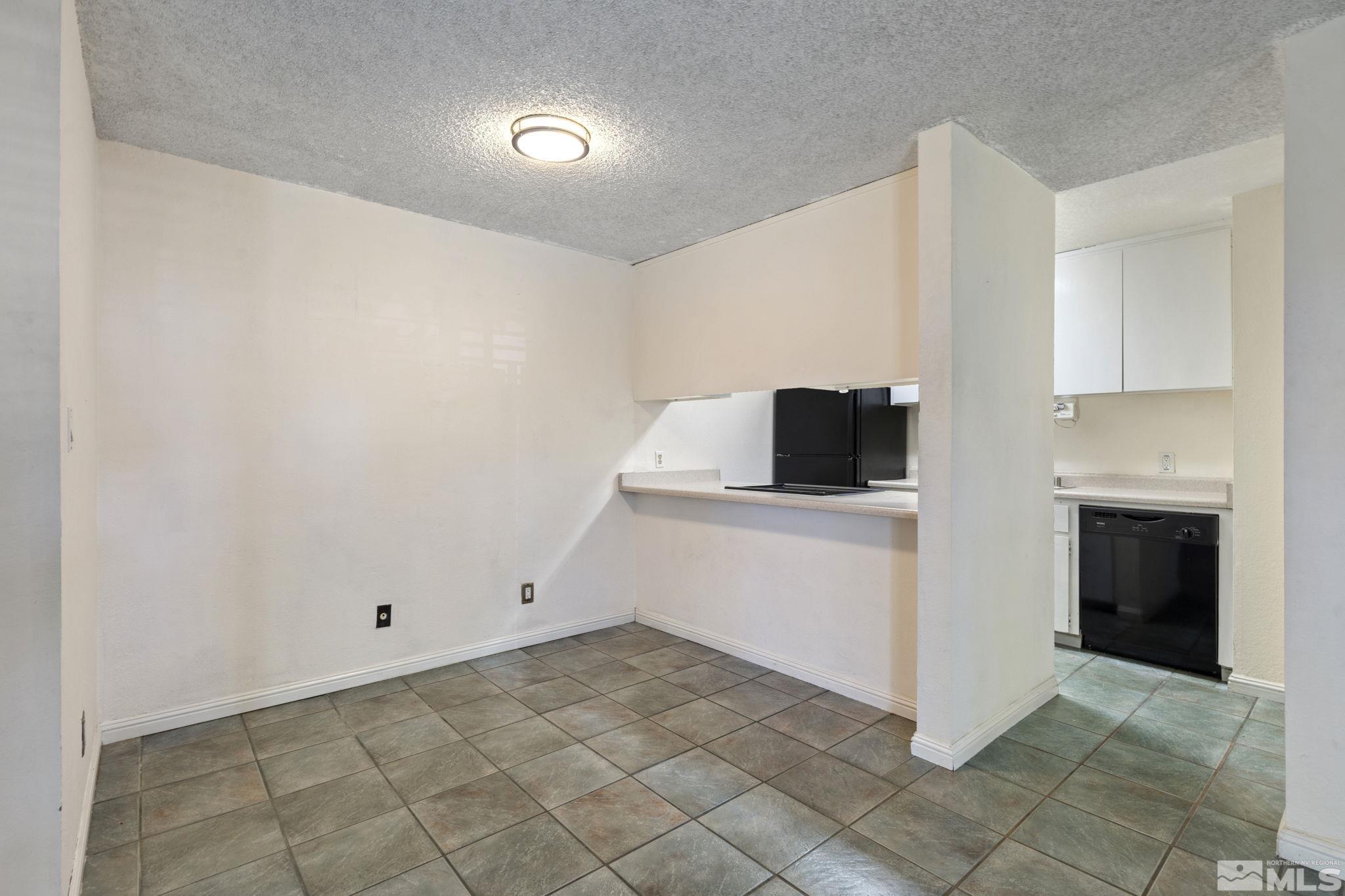 Photo #10: 240009413 Listing: Photo #10