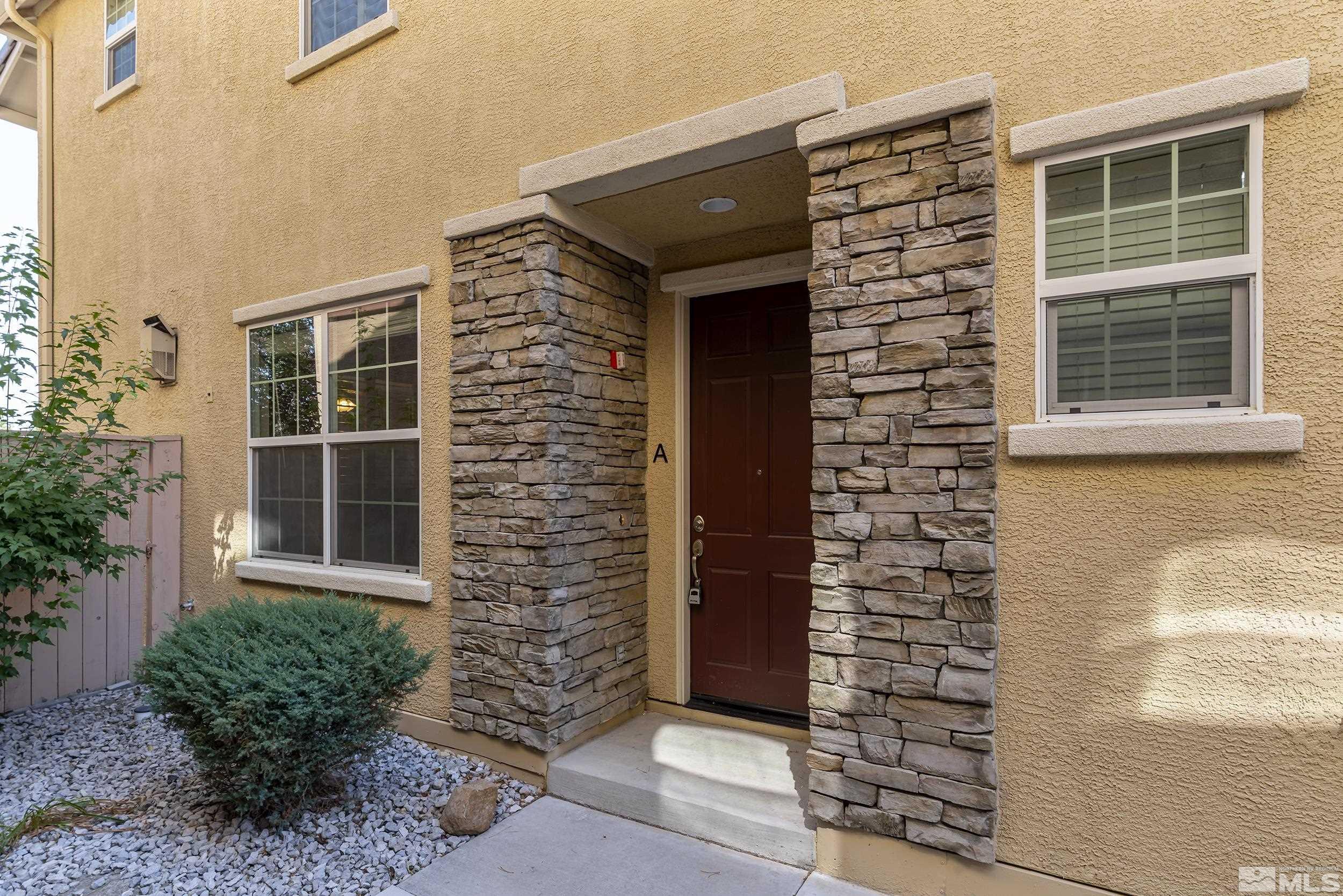 Photo #3: 240009421 Listing 