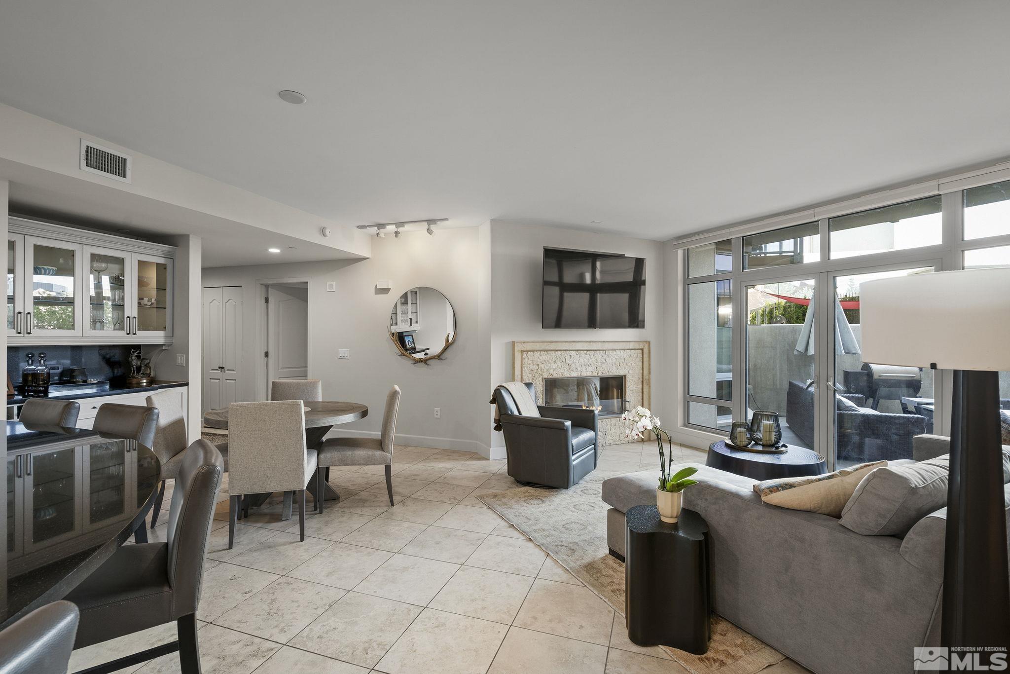 Photo #5: 240009730 Listing 