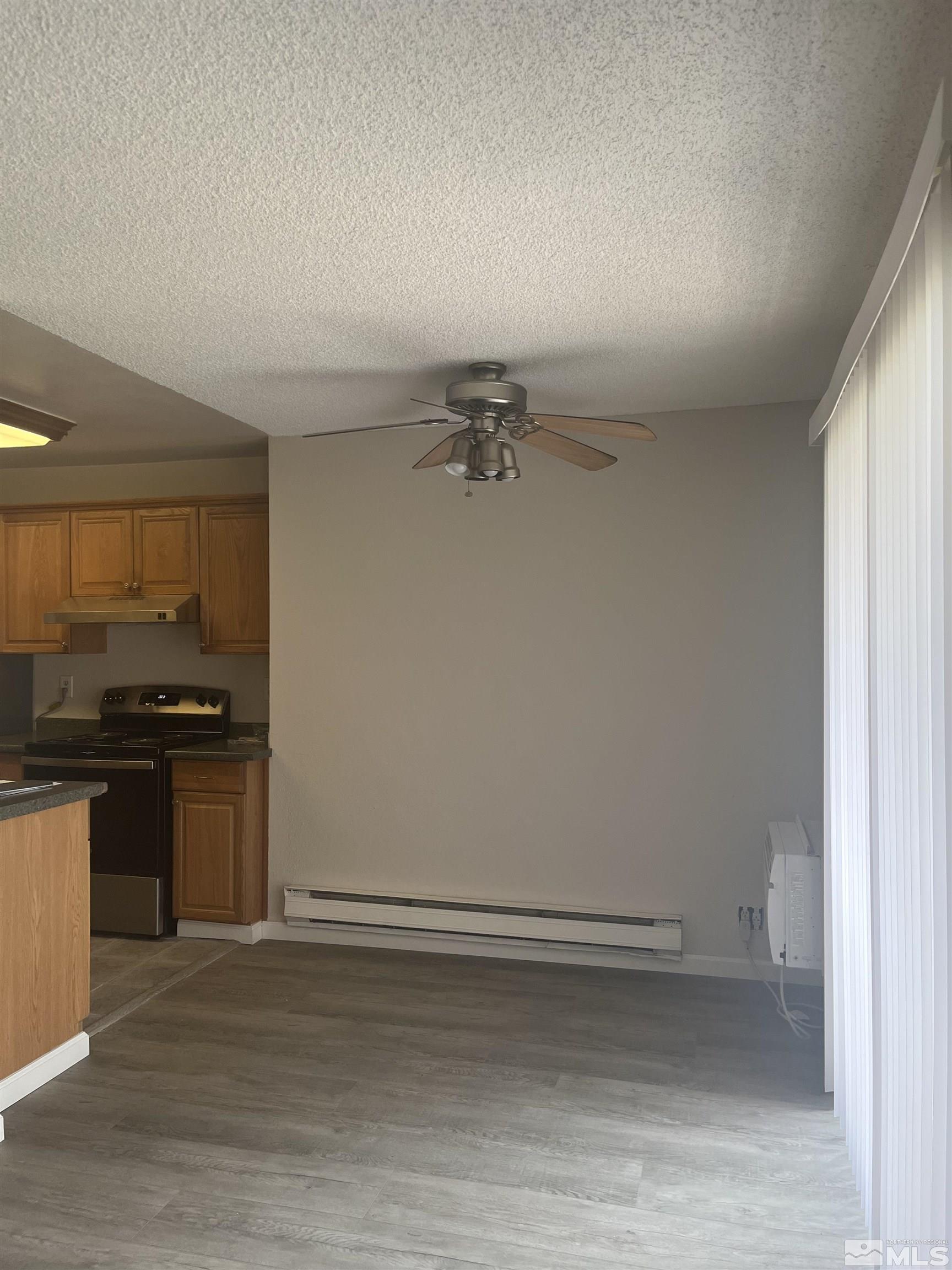 Photo #4: 240009802 Listing 