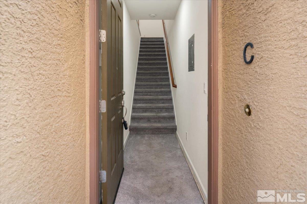 Photo #2: 240009822 Listing 