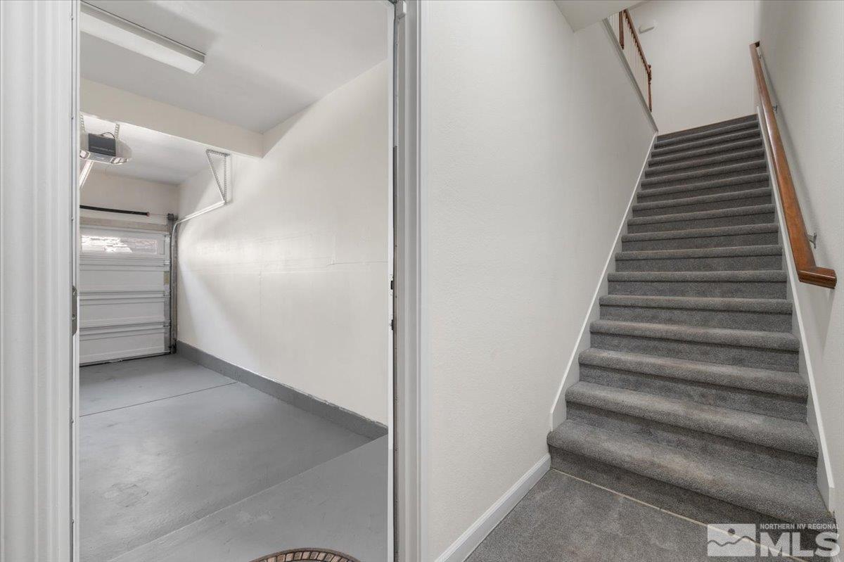 Photo #3: 240009822 Listing 